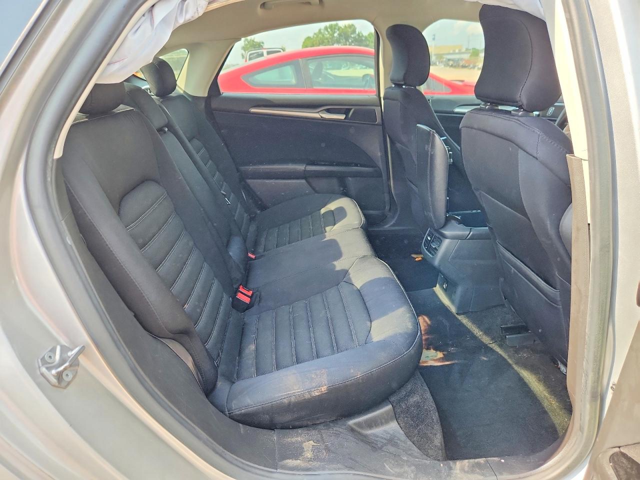 2015 Ford Fusion Se Silver vin: 3FA6P0H70FR169070