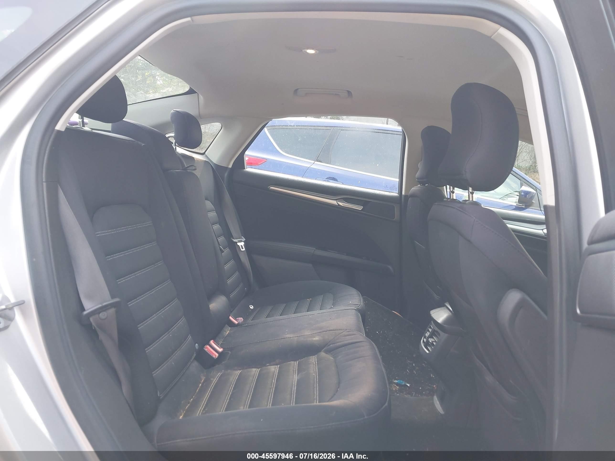 2015 Ford Fusion Se Silver vin: 3FA6P0H70FR184717
