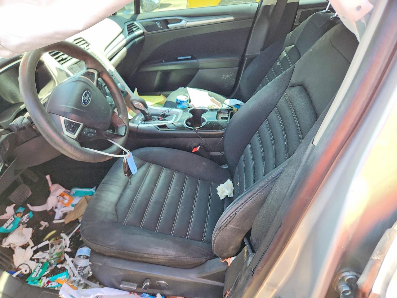 2015 Ford Fusion Se Серебряный vin: 3FA6P0H70FR194230
