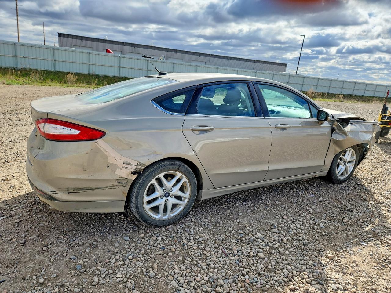 2015 Ford Fusion Se Gold vin: 3FA6P0H70FR194776