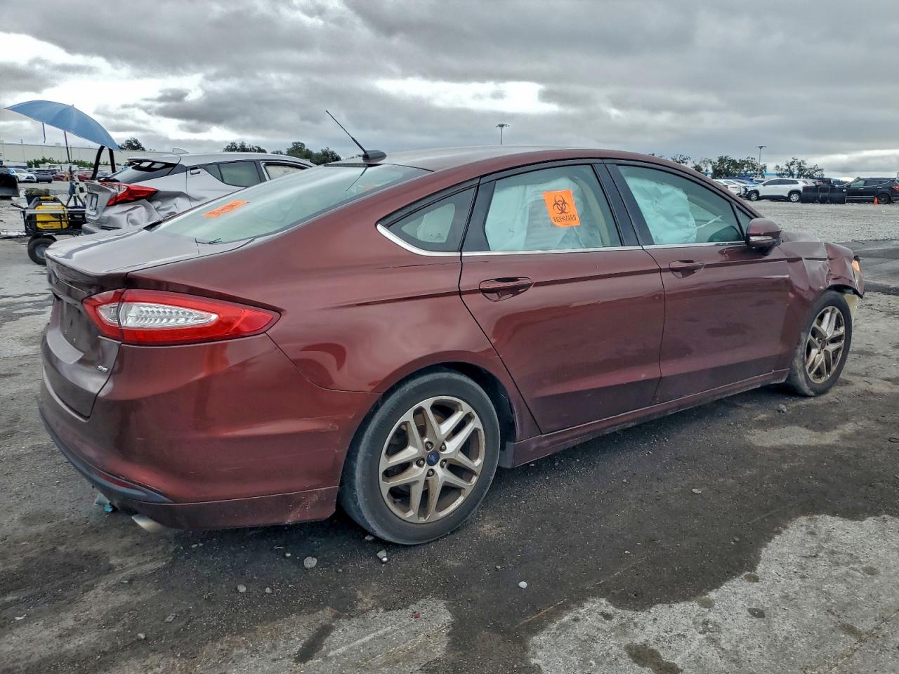 2015 Ford Fusion Se Burgundy vin: 3FA6P0H70FR211348