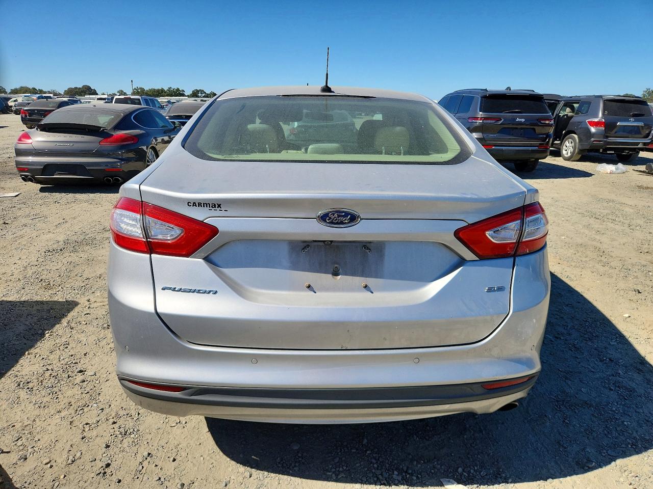 2015 Ford Fusion Se Серебряный vin: 3FA6P0H70FR249159
