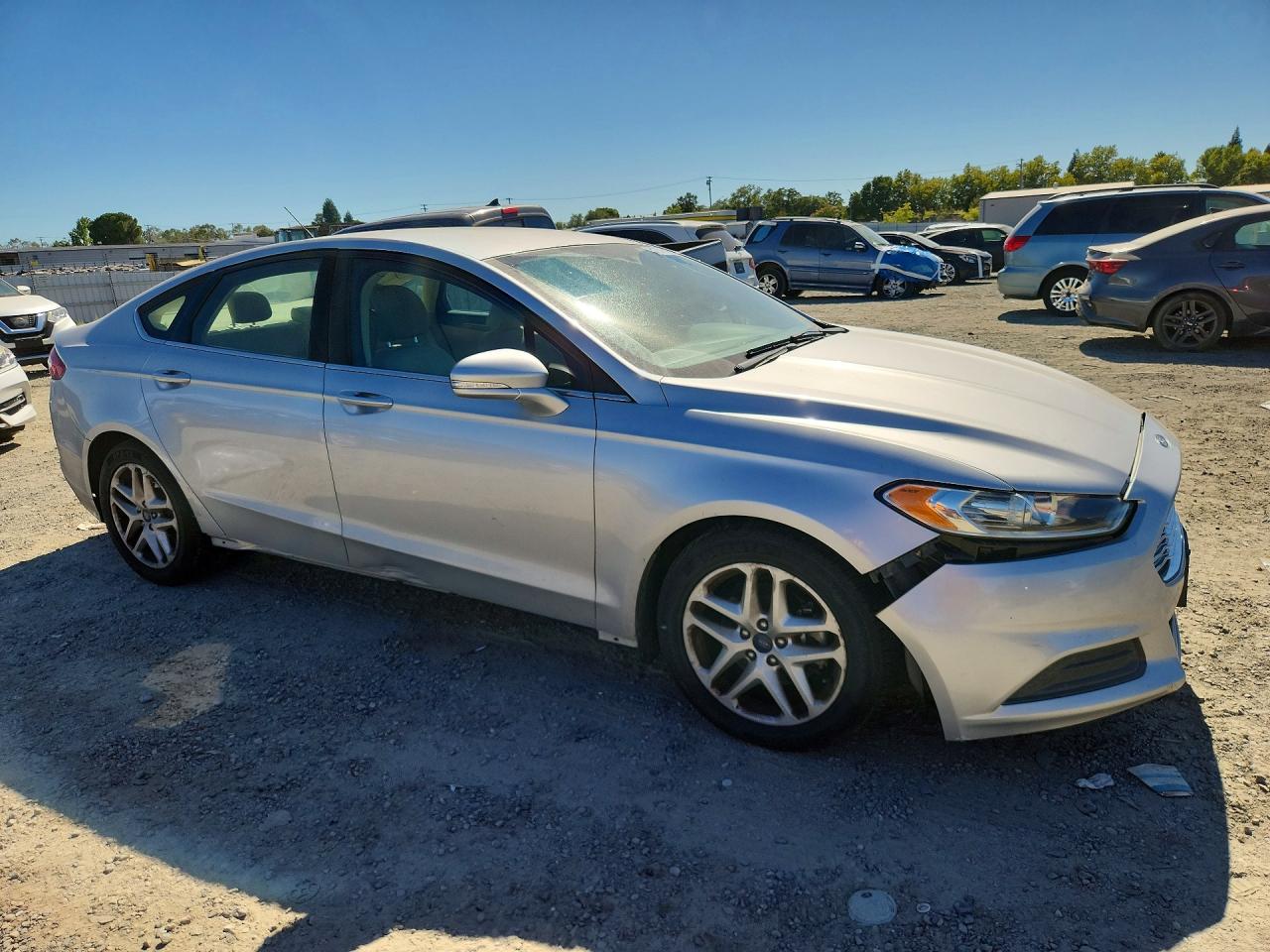 2015 Ford Fusion Se Серебряный vin: 3FA6P0H70FR249159