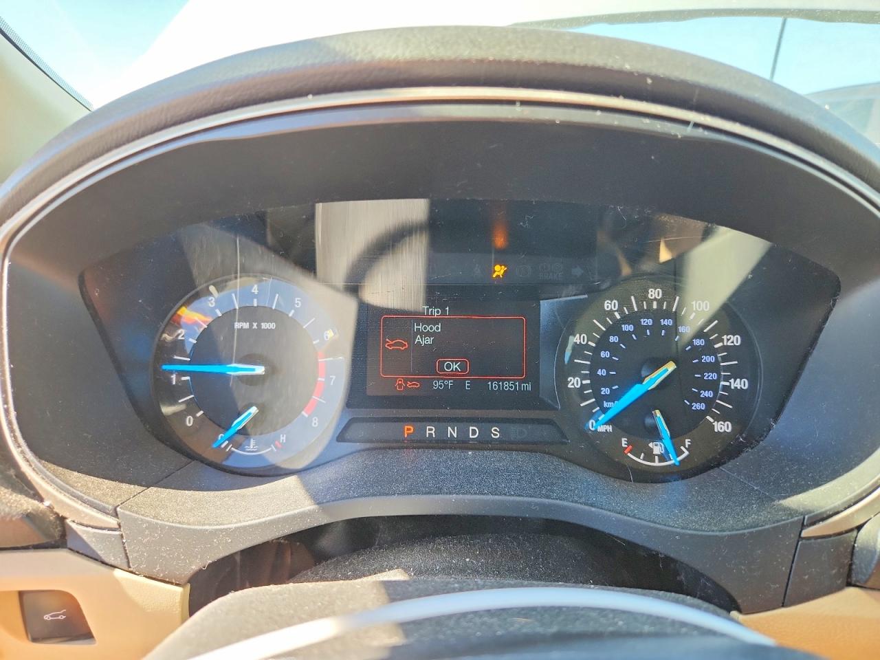 2015 Ford Fusion Se Серебряный vin: 3FA6P0H70FR249159