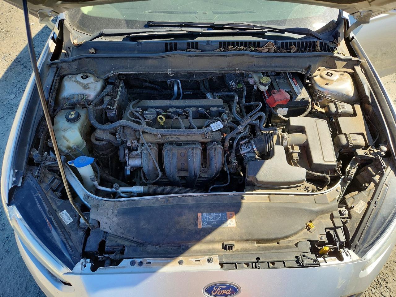 2015 Ford Fusion Se Серебряный vin: 3FA6P0H70FR249159