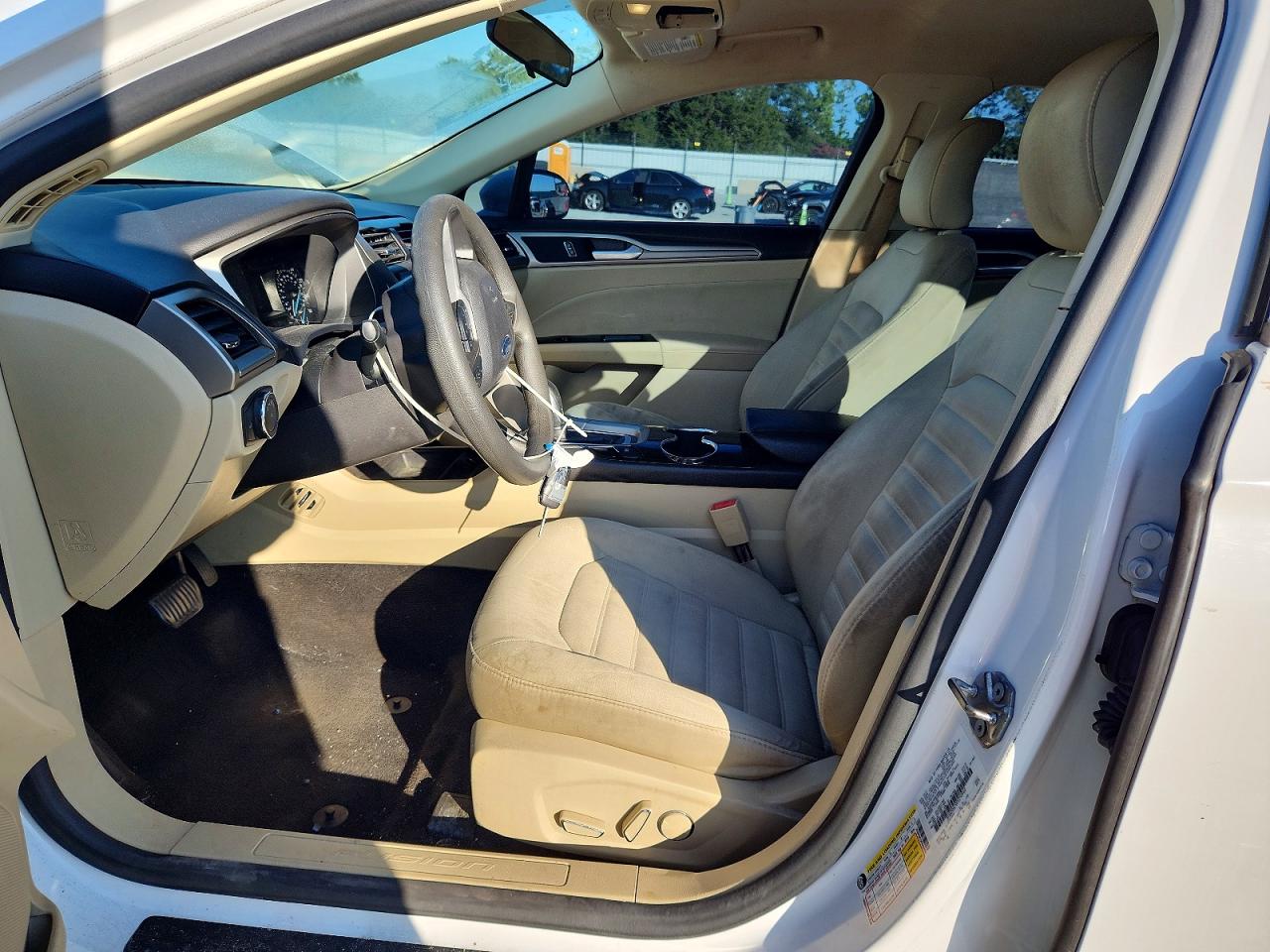2015 Ford Fusion Se White vin: 3FA6P0H70FR250960