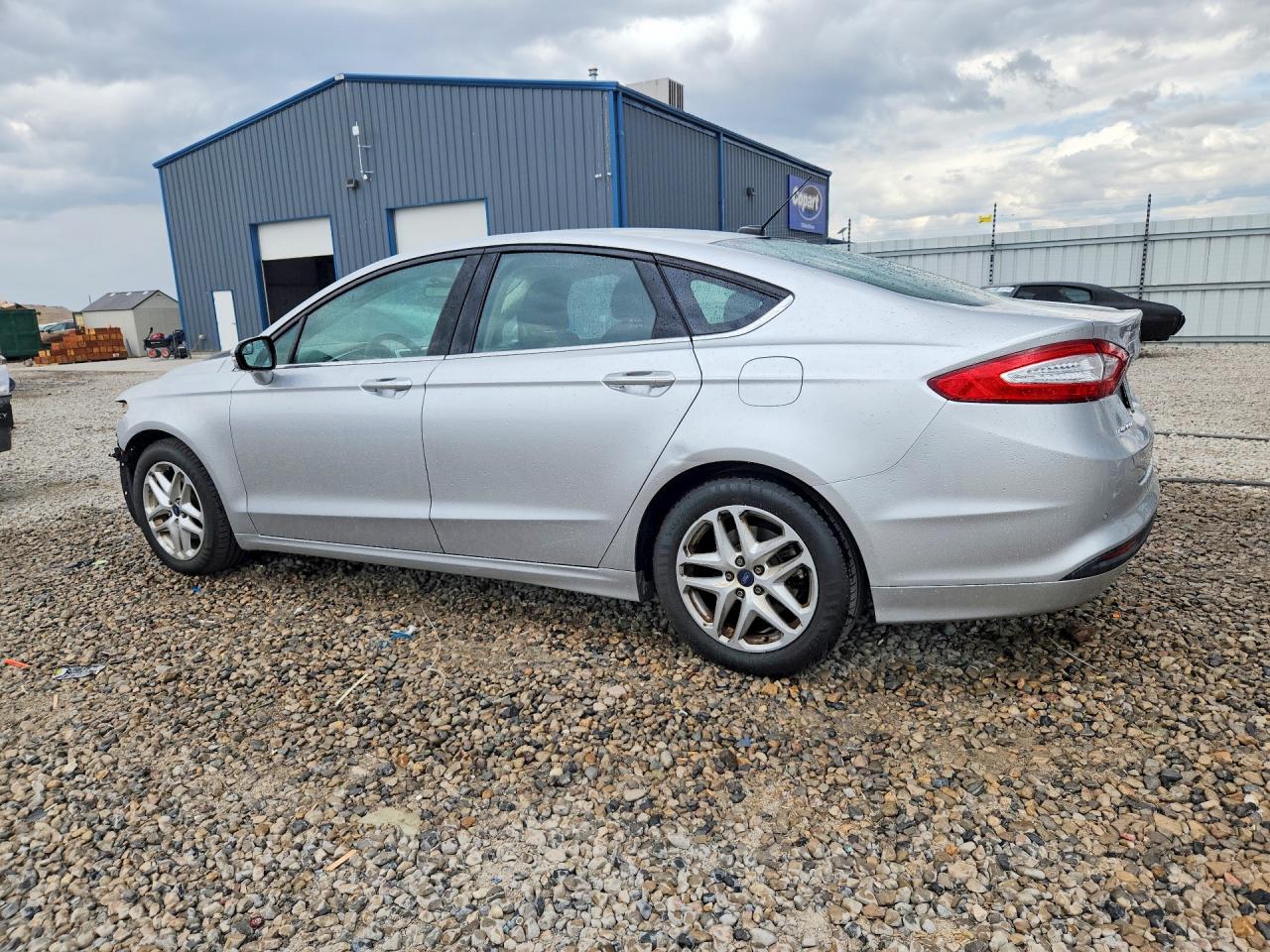 2015 Ford Fusion Se Серебряный vin: 3FA6P0H70FR303107