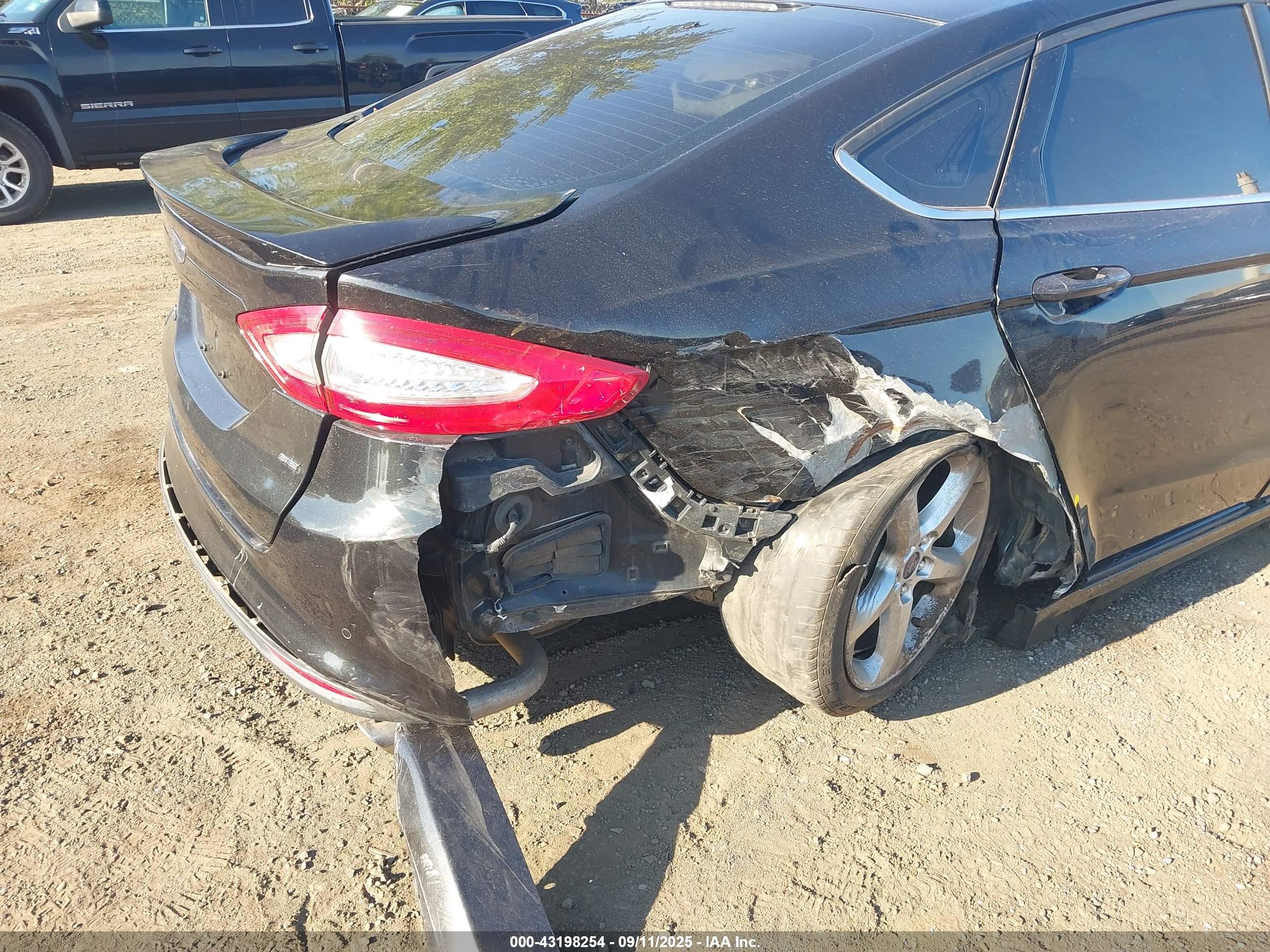 2013 Ford Fusion Se Черный vin: 3FA6P0H71DR335884