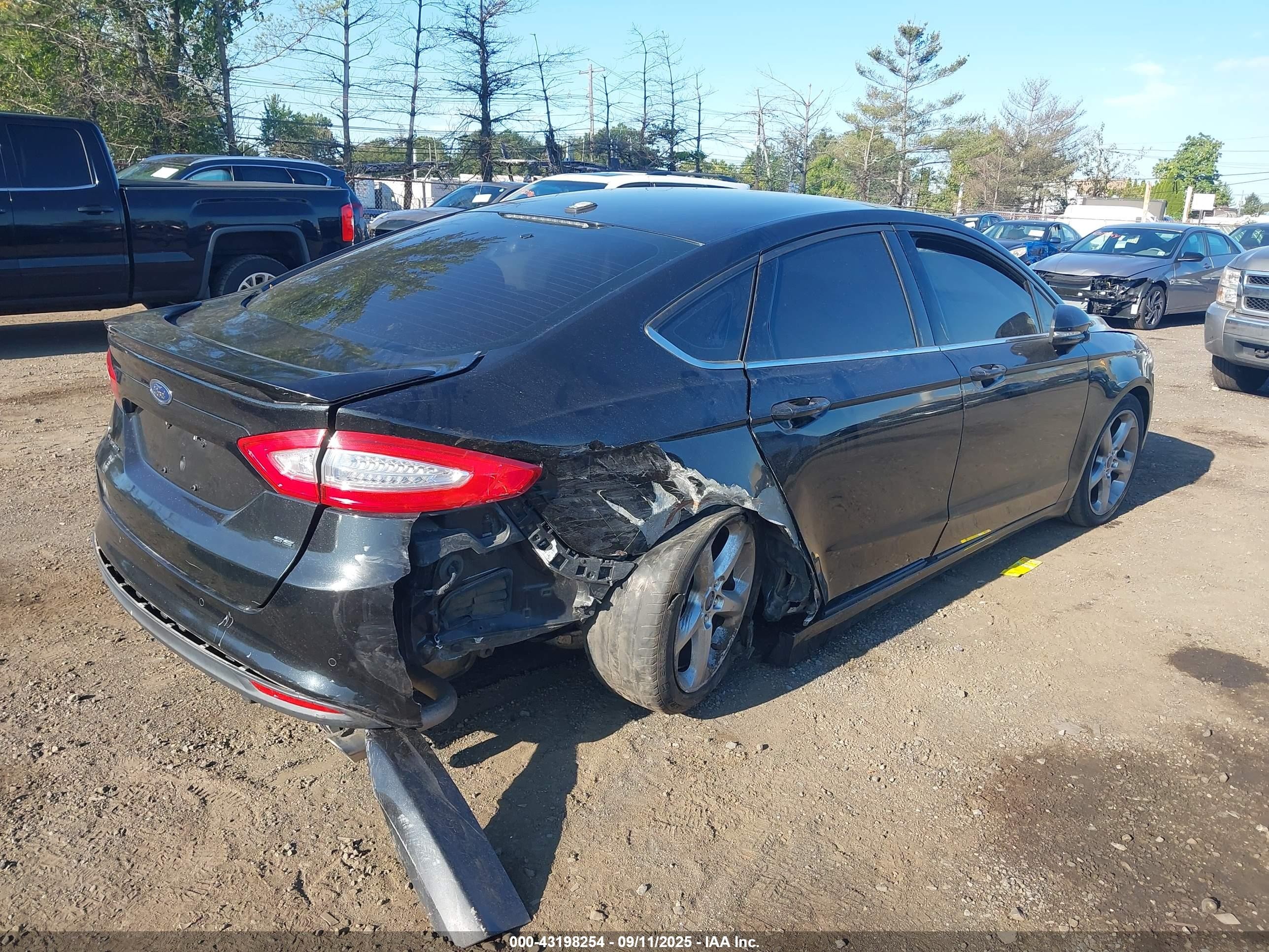 2013 Ford Fusion Se Черный vin: 3FA6P0H71DR335884