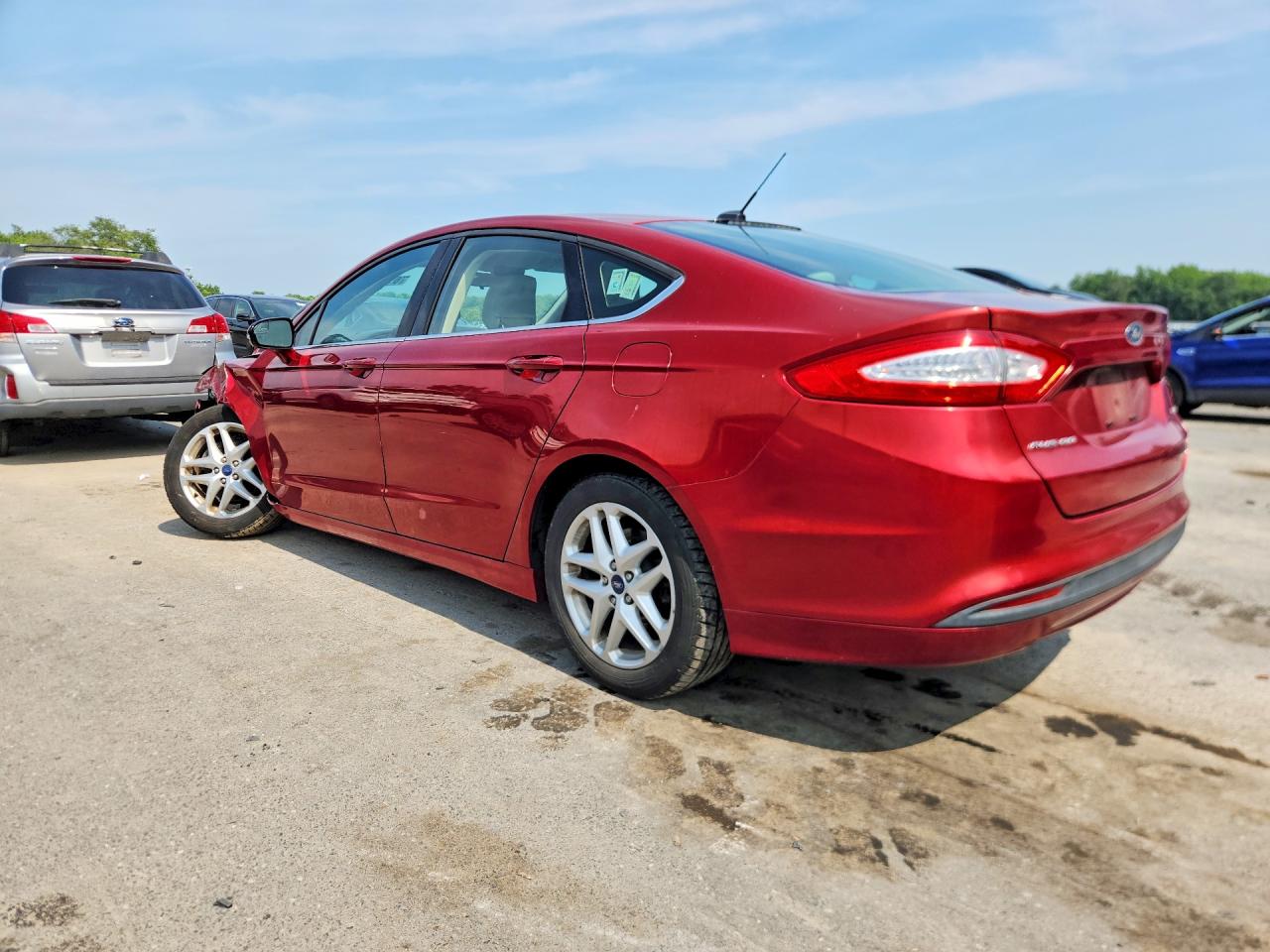 2014 Ford Fusion Se Red vin: 3FA6P0H71ER138375