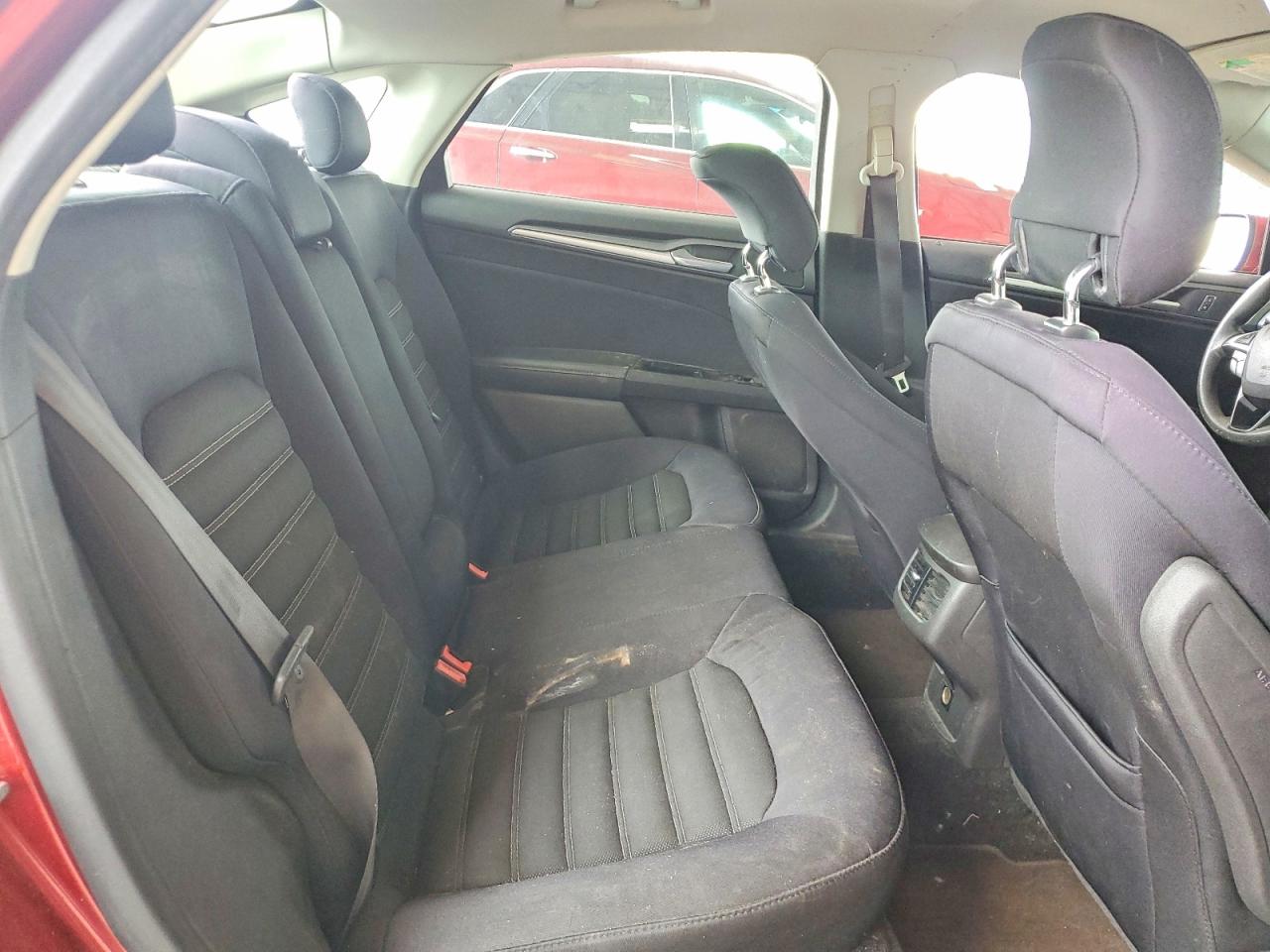 2014 Ford Fusion Se Red vin: 3FA6P0H71ER173837