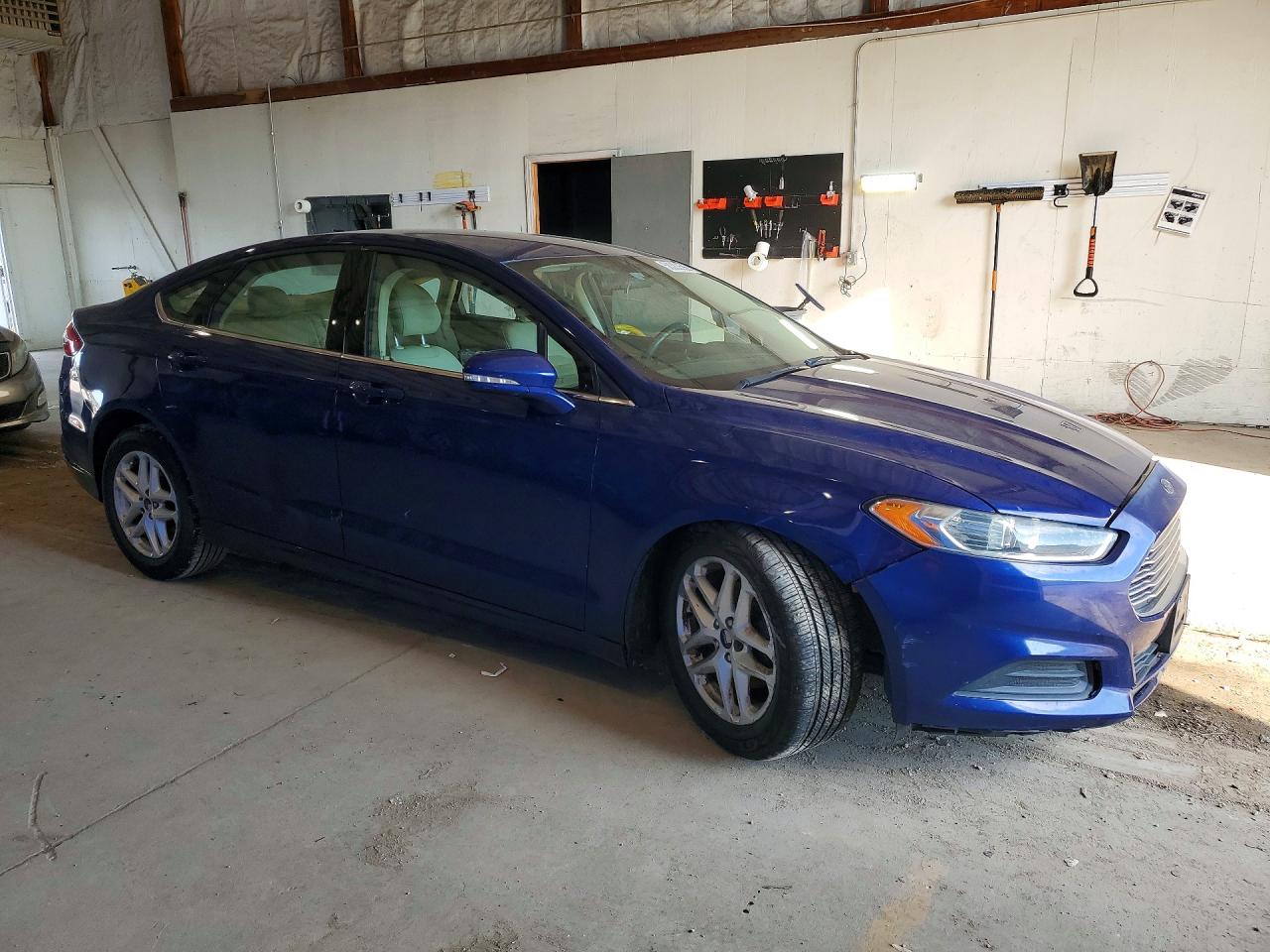 2014 Ford Fusion Se Синий vin: 3FA6P0H71ER179055