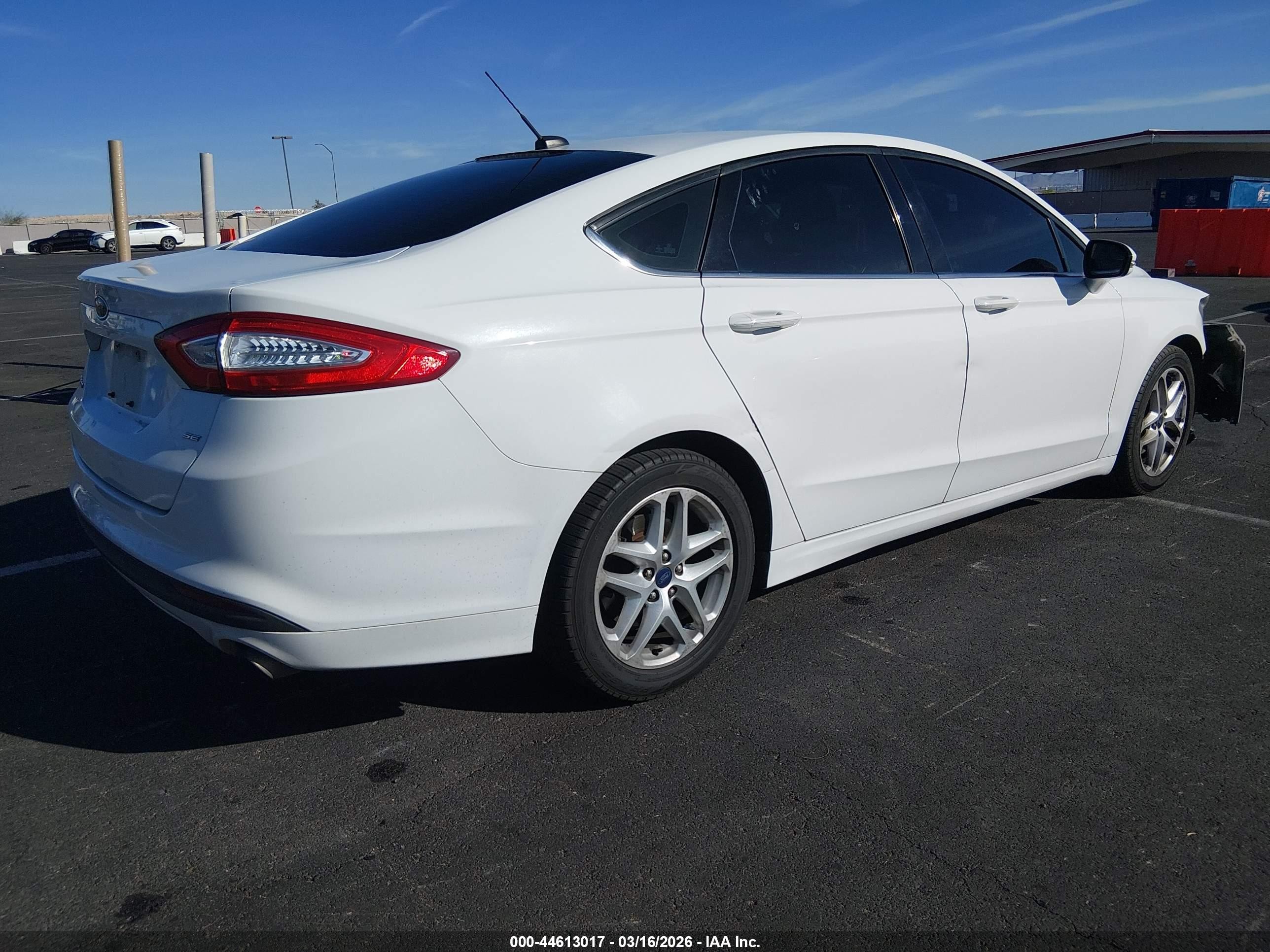 2014 Ford Fusion Se White vin: 3FA6P0H71ER394368