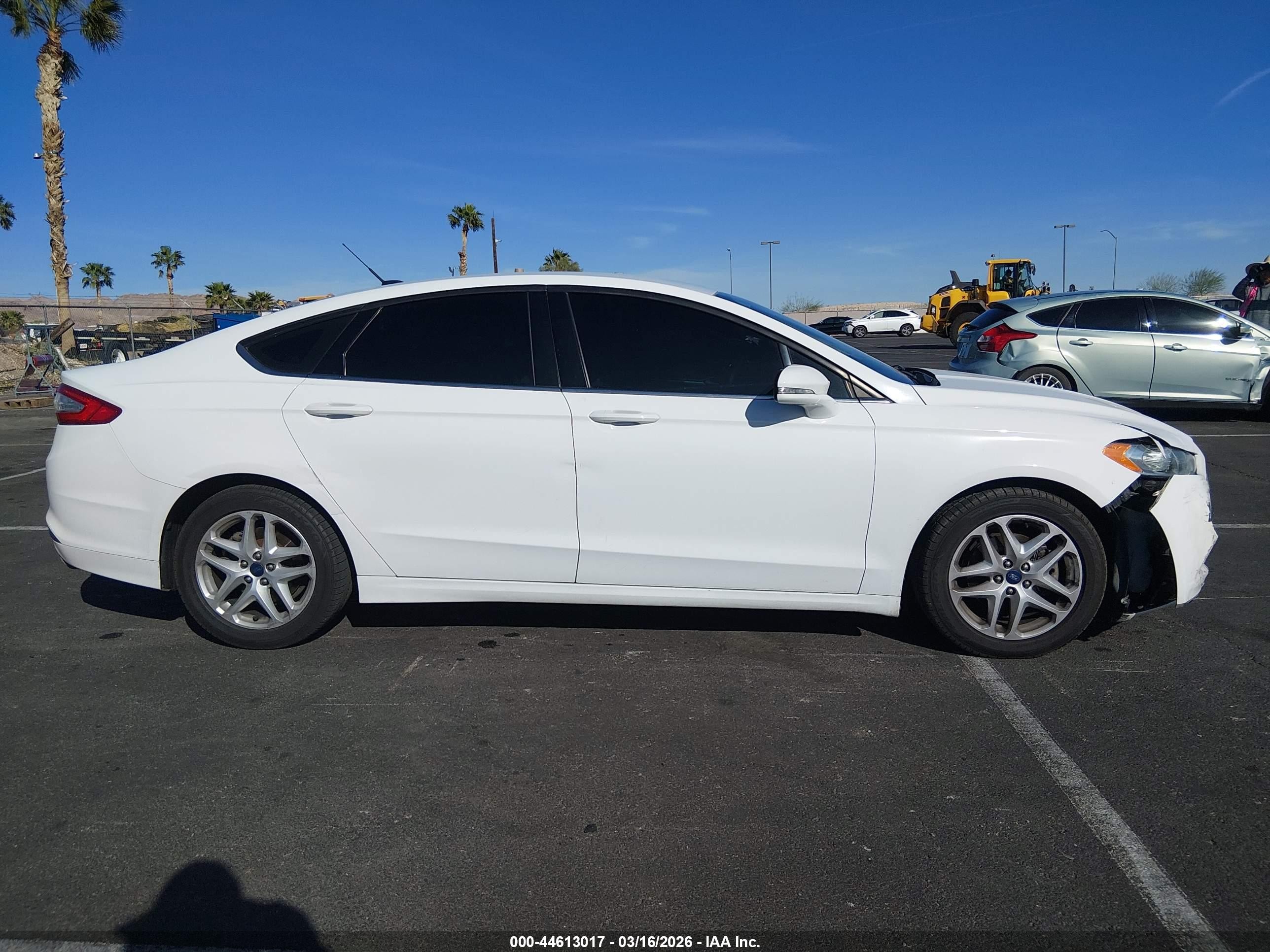 2014 Ford Fusion Se White vin: 3FA6P0H71ER394368