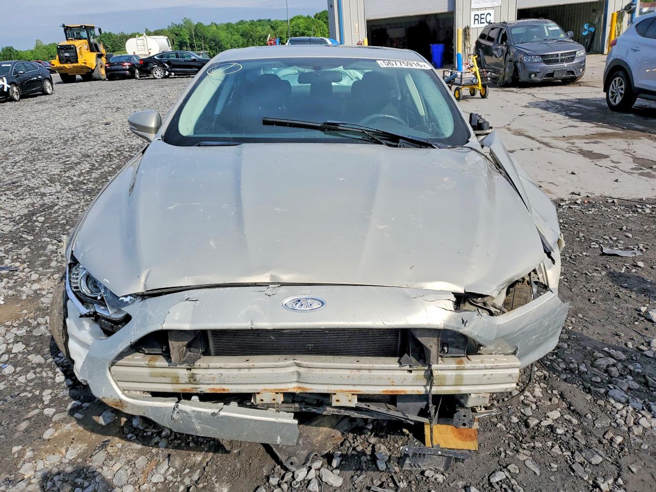 2015 Ford Fusion Se Tan vin: 3FA6P0H71FR122467