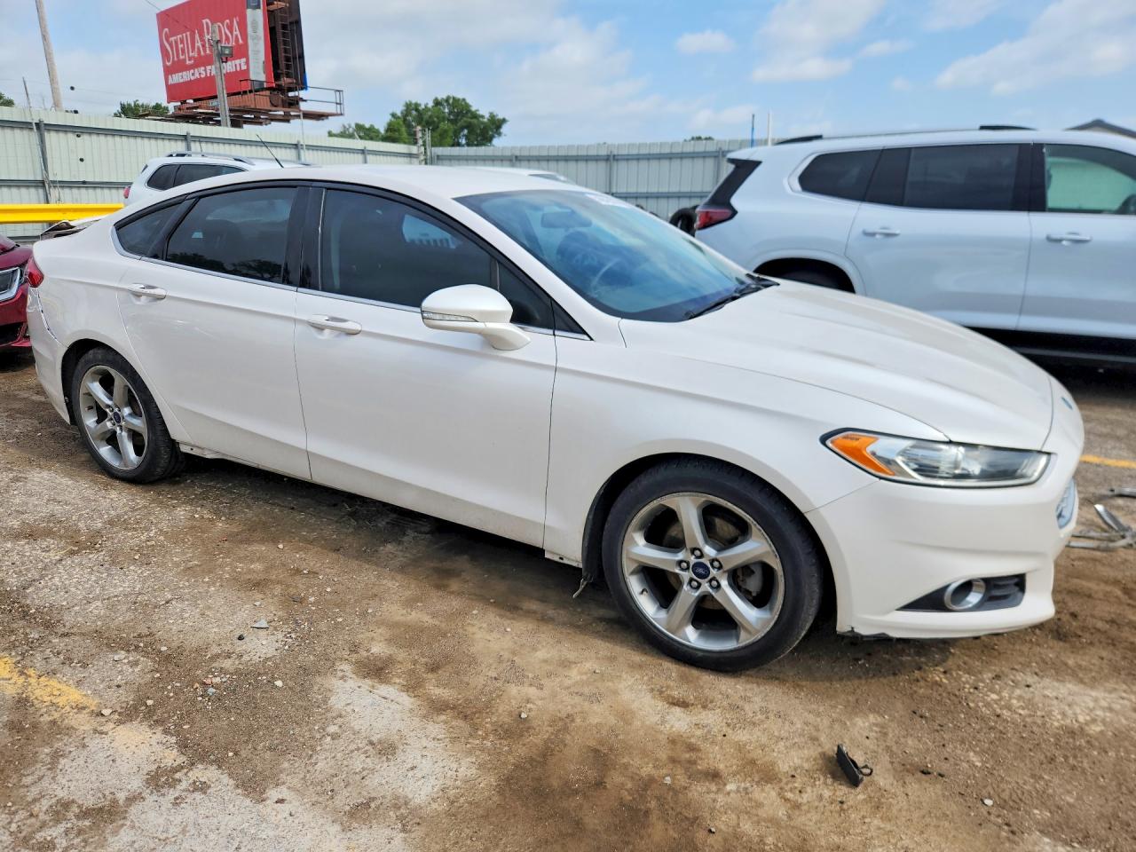 2015 Ford Fusion Se Белый vin: 3FA6P0H71FR182751