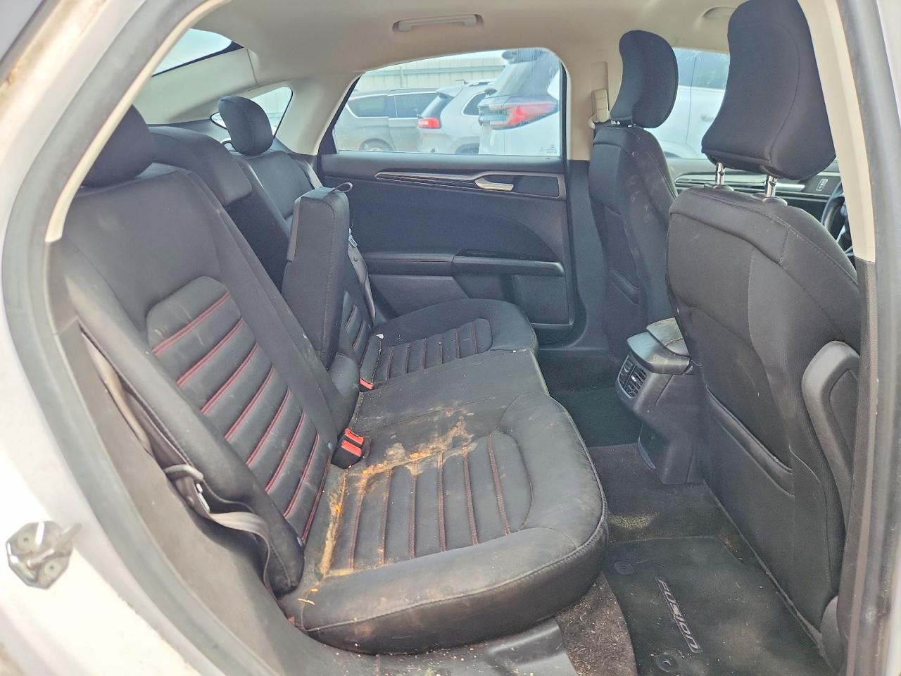 2015 Ford Fusion Se Белый vin: 3FA6P0H71FR182751