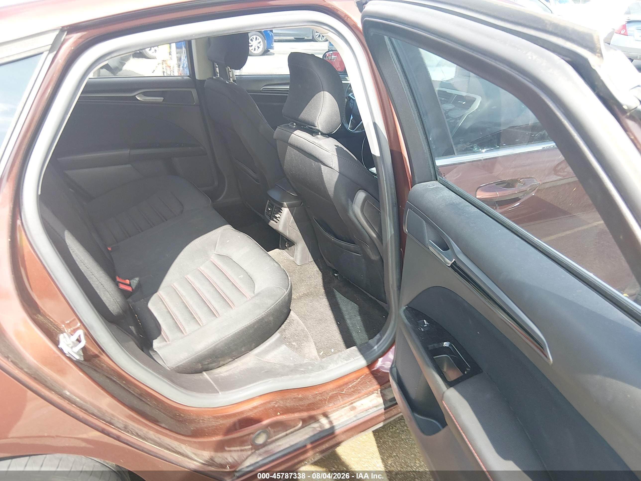 2015 Ford Fusion Se Burgundy vin: 3FA6P0H71FR189148