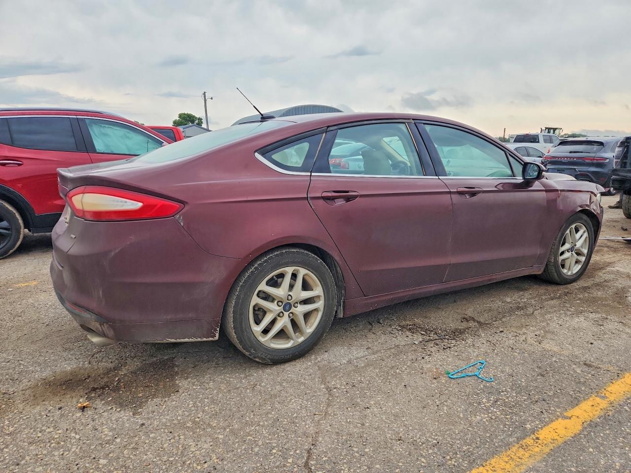 2015 Ford Fusion Se Burgundy vin: 3FA6P0H71FR252992