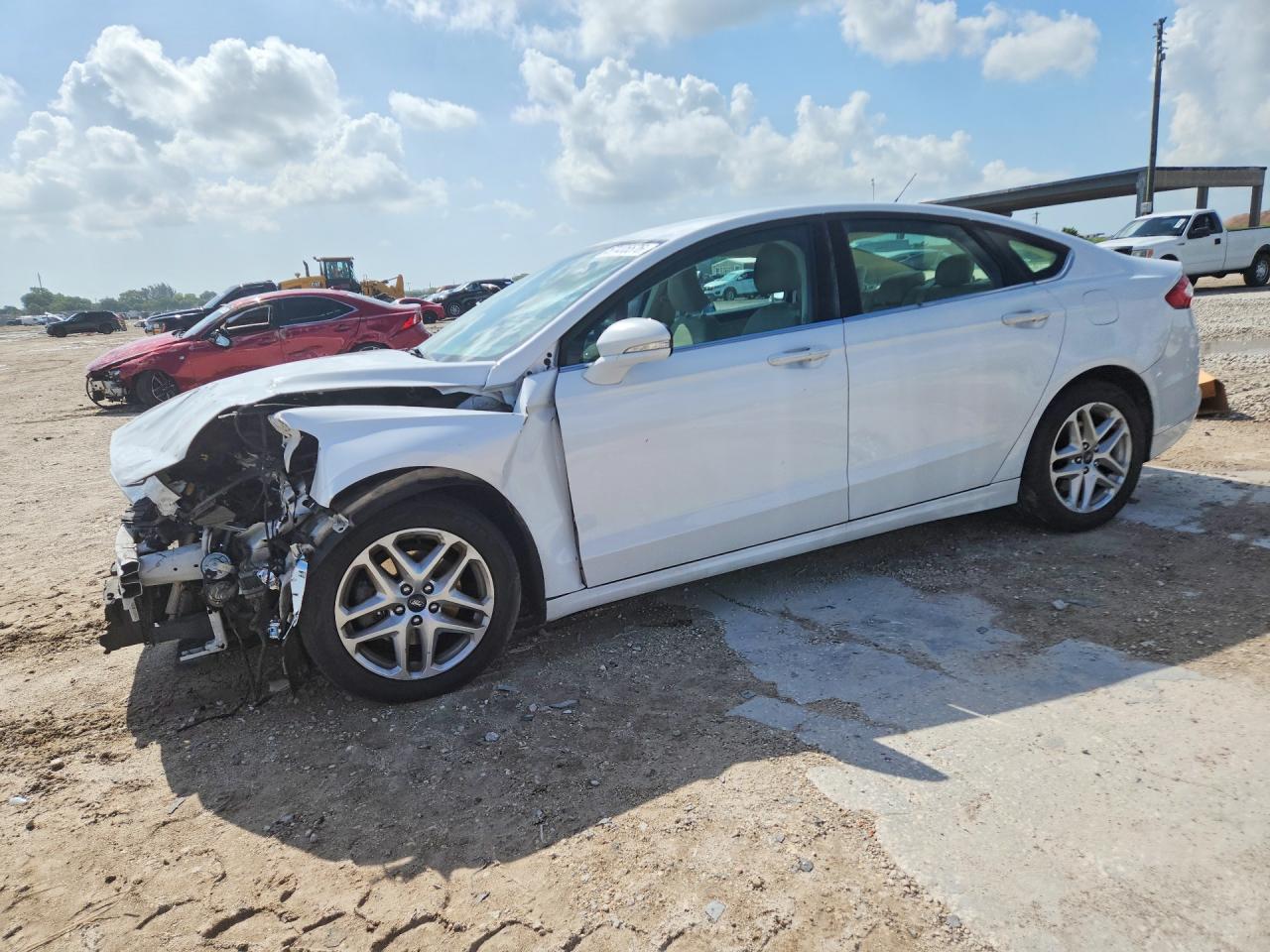 2015 Ford Fusion Se White vin: 3FA6P0H71FR274894