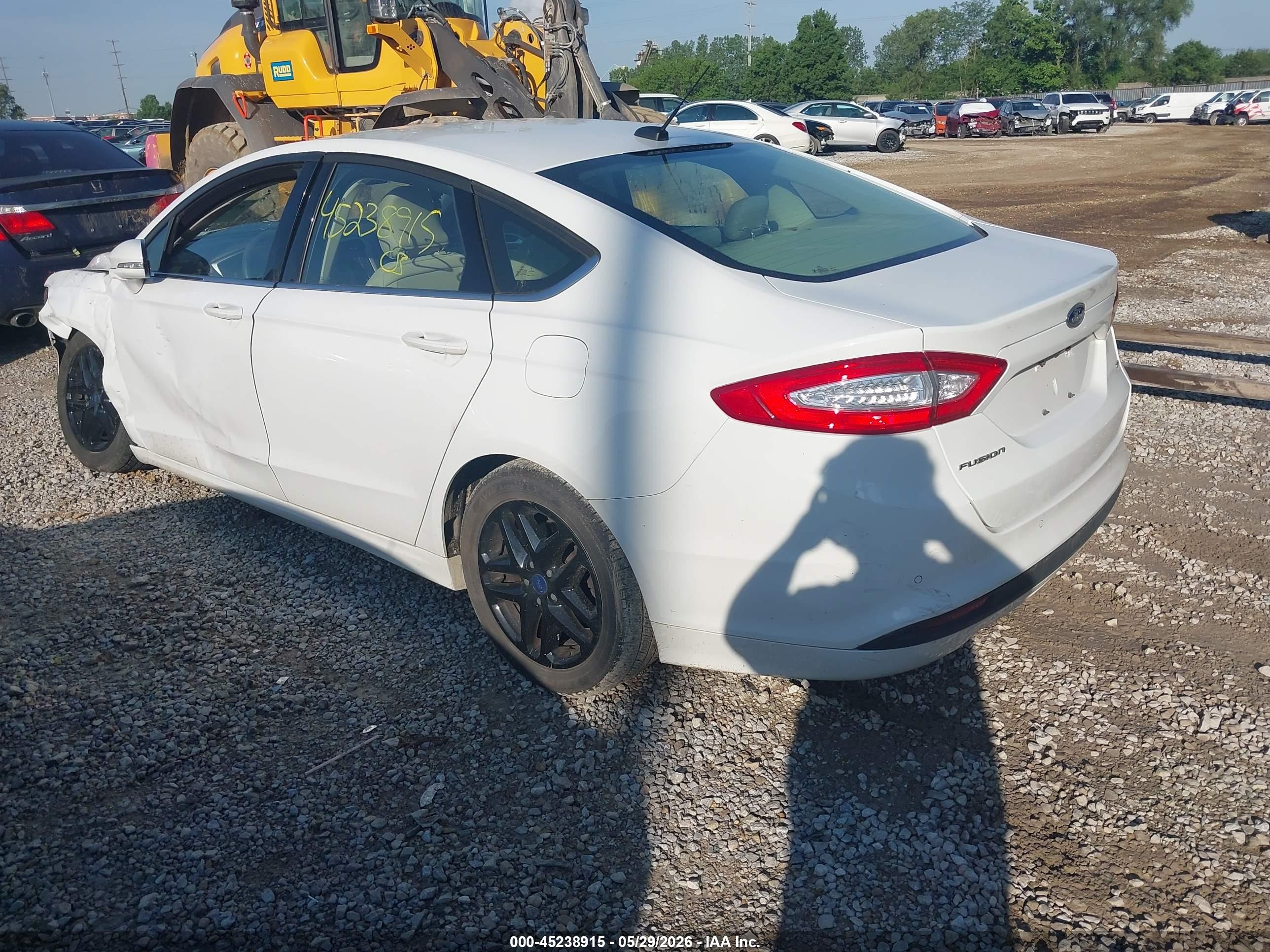 2015 Ford Fusion Se Белый vin: 3FA6P0H71FR296961