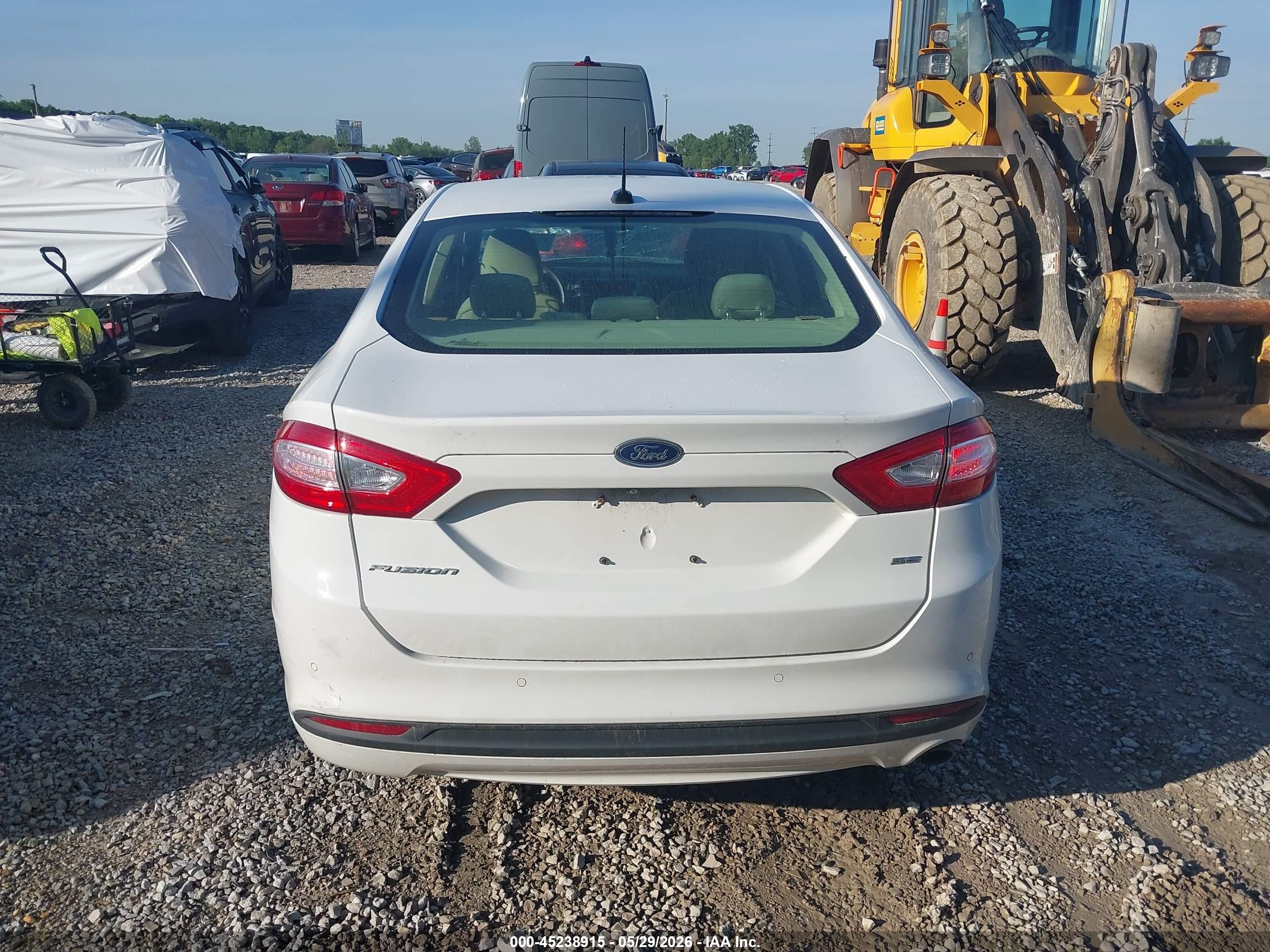 2015 Ford Fusion Se Белый vin: 3FA6P0H71FR296961
