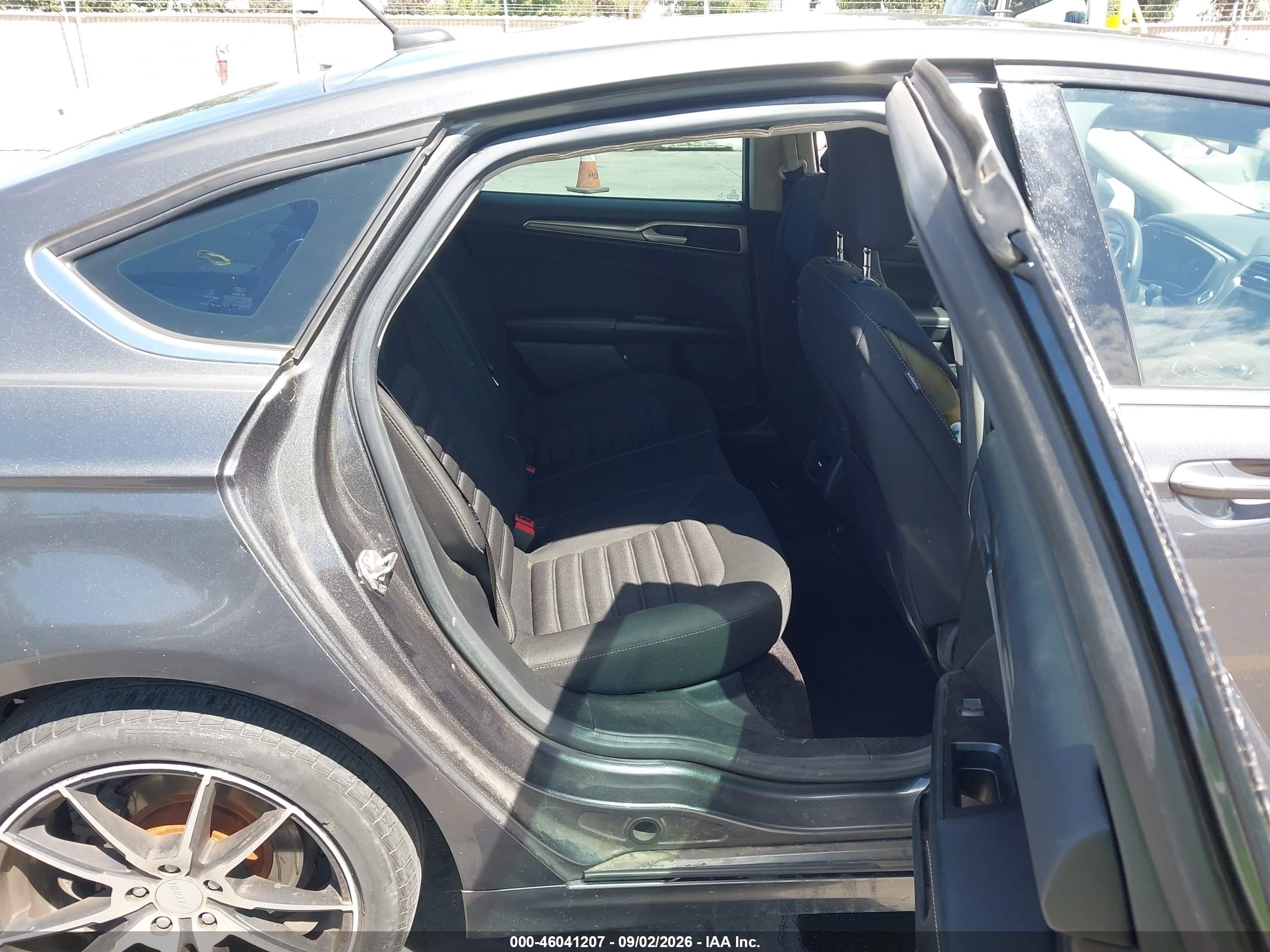 2017 Ford Fusion Se Gray vin: 3FA6P0H71HR248525