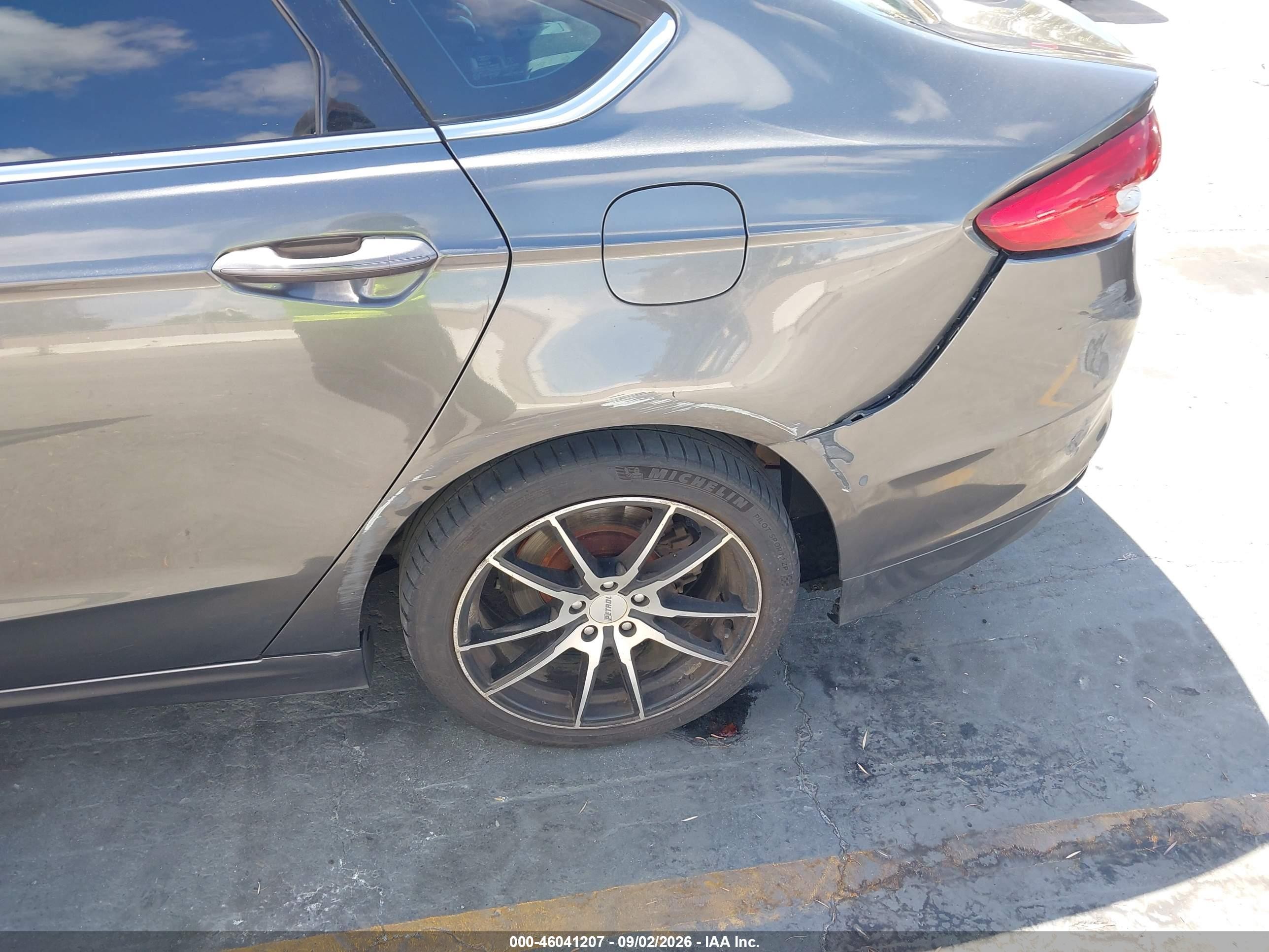 2017 Ford Fusion Se Gray vin: 3FA6P0H71HR248525
