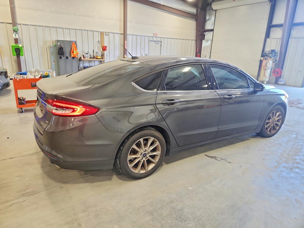 2017 Ford Fusion Se Gray vin: 3FA6P0H71HR327869