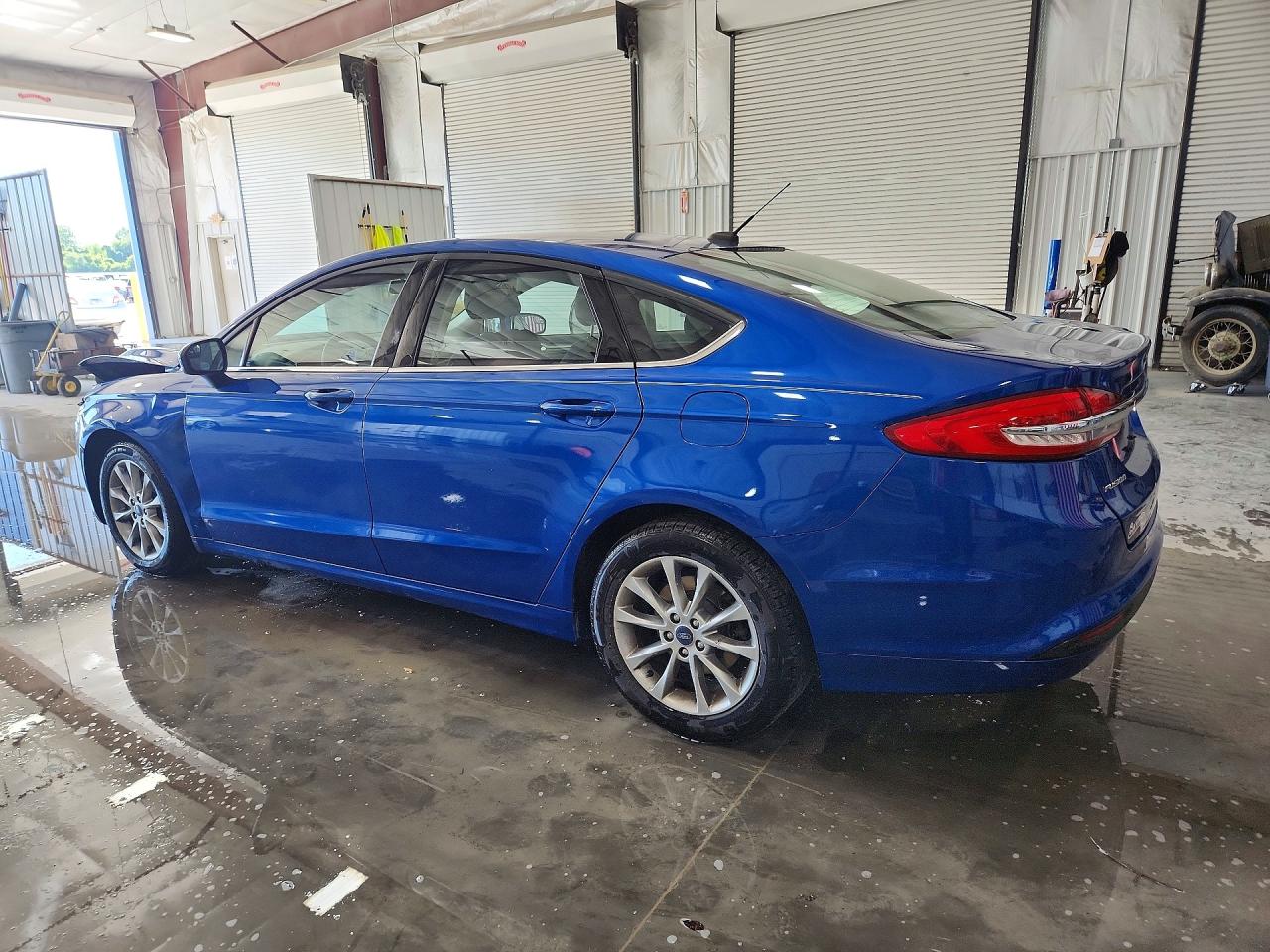 2017 Ford Fusion Se Blue vin: 3FA6P0H71HR412307