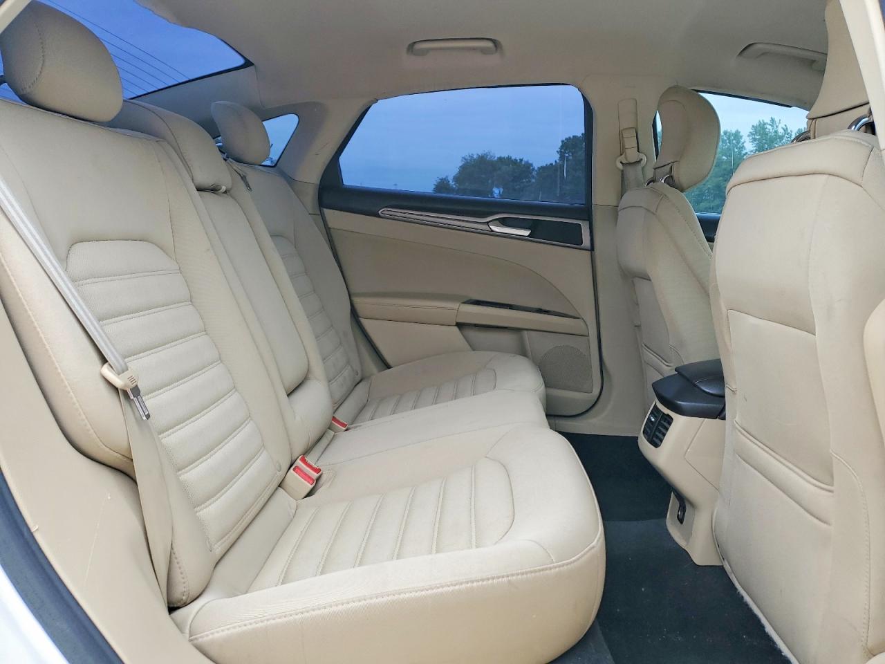 2013 Ford Fusion Se White vin: 3FA6P0H72DR125617