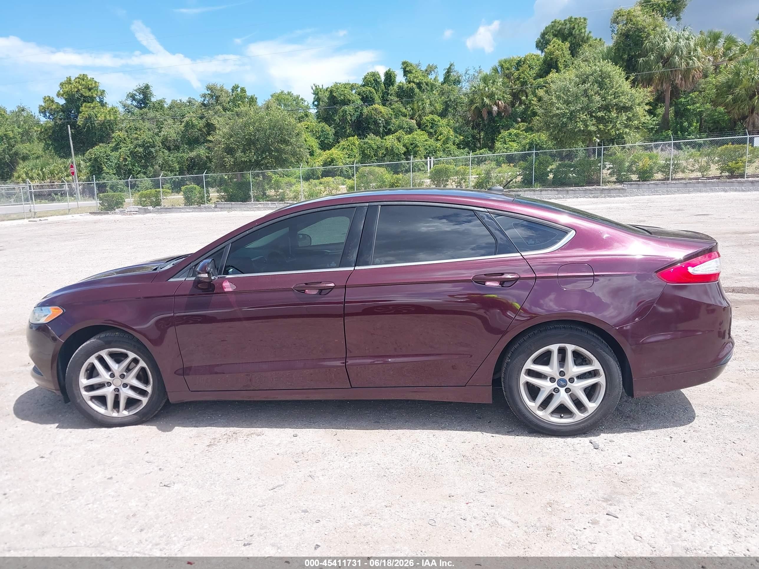 2013 Ford Fusion Se Burgundy vin: 3FA6P0H72DR174784