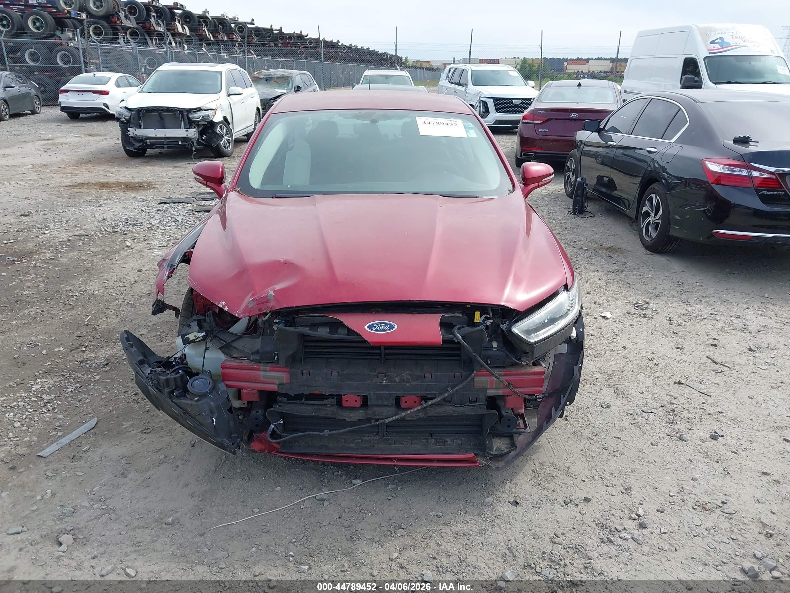 2013 Ford Fusion Se Red vin: 3FA6P0H72DR237513