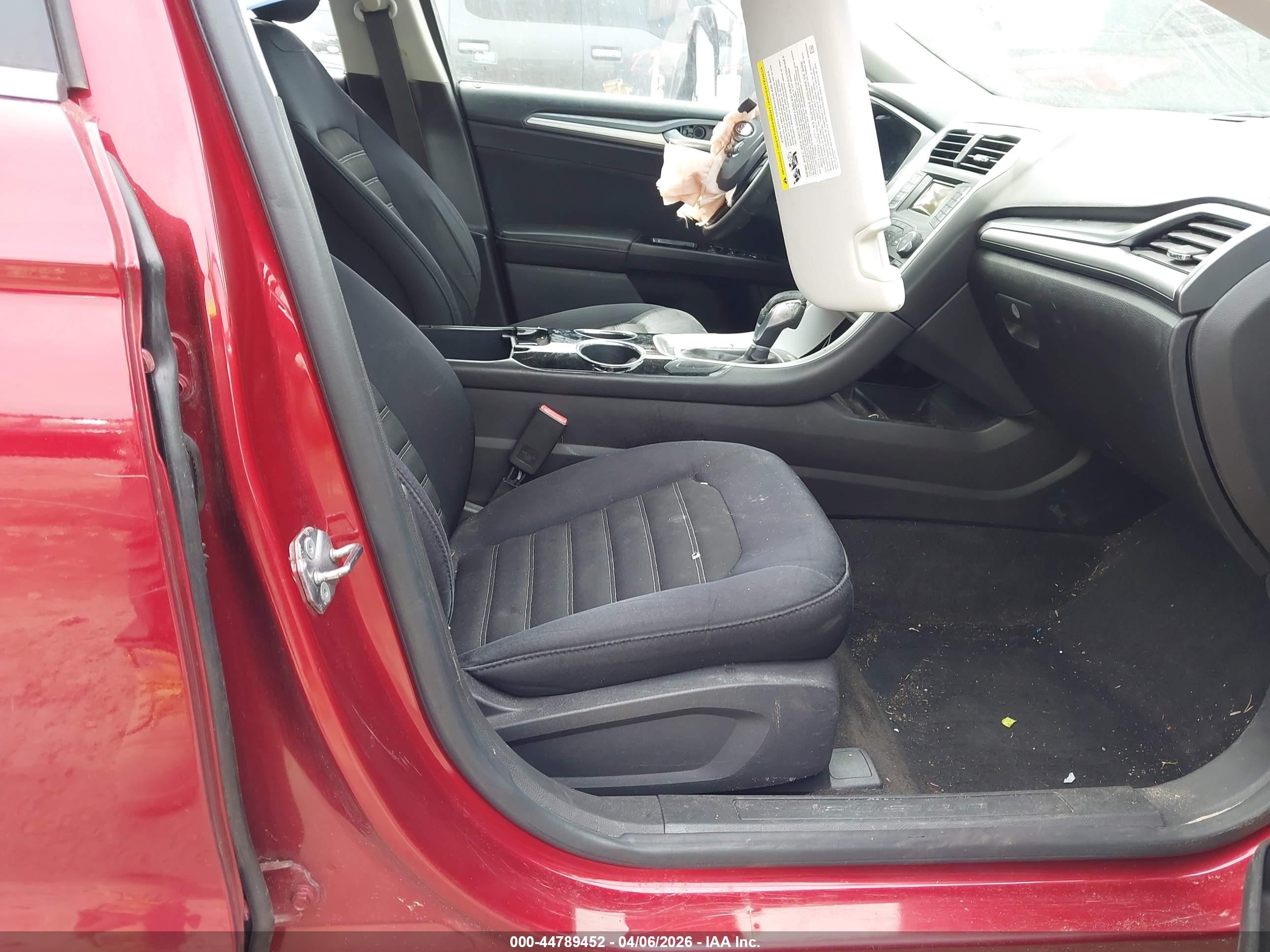 2013 Ford Fusion Se Red vin: 3FA6P0H72DR237513