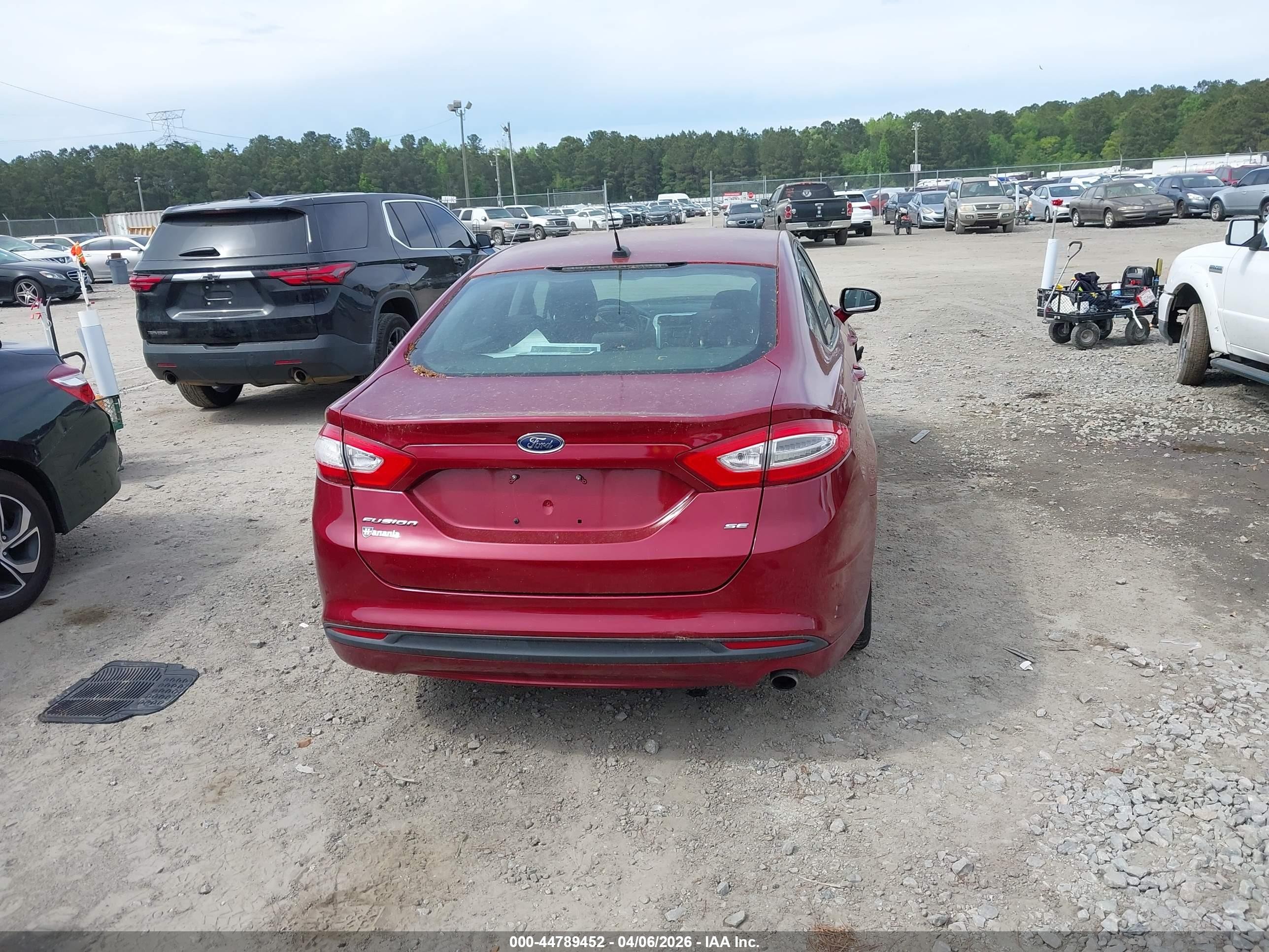 2013 Ford Fusion Se Red vin: 3FA6P0H72DR237513