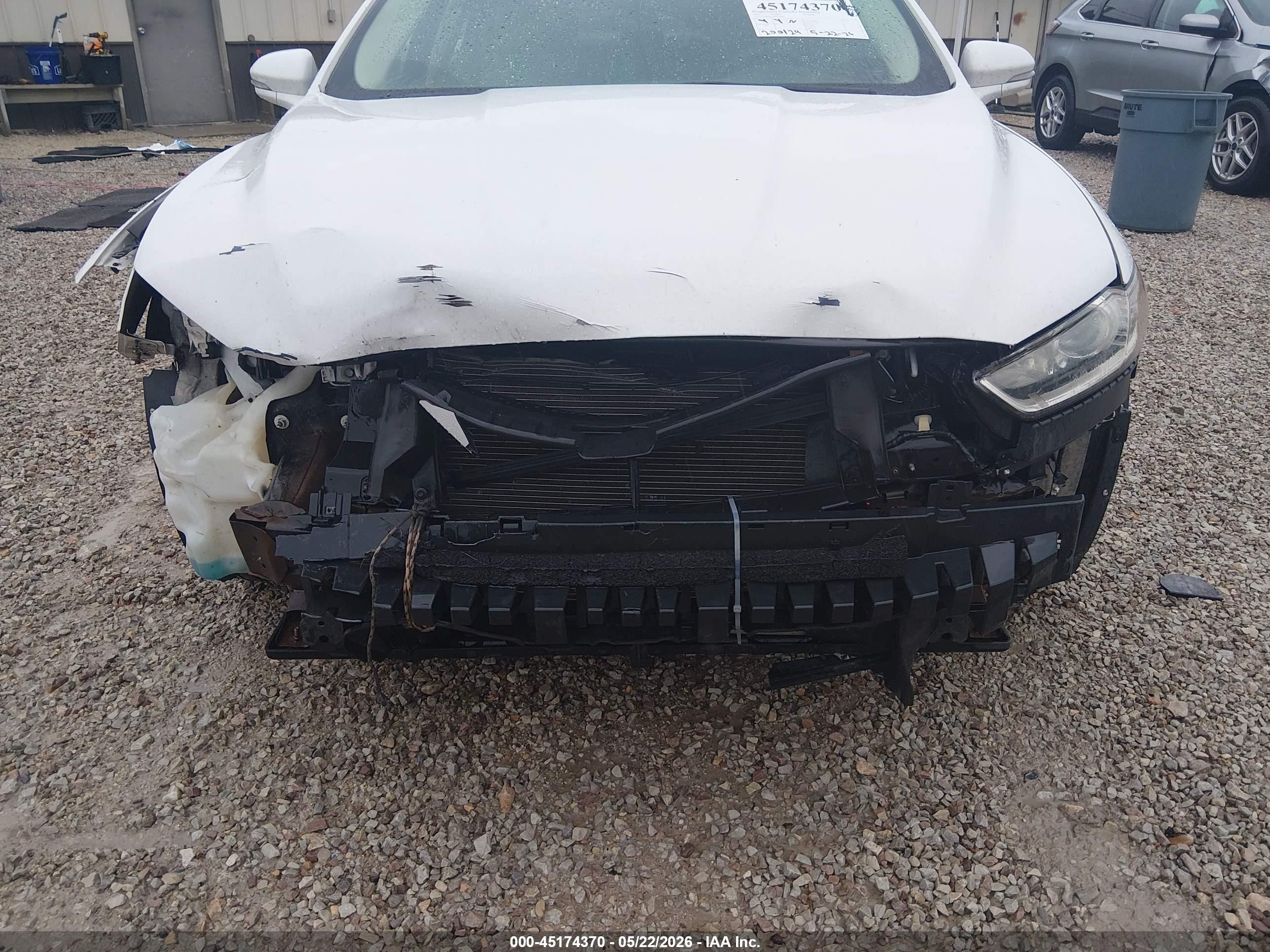 2013 Ford Fusion Se Белый vin: 3FA6P0H72DR242940