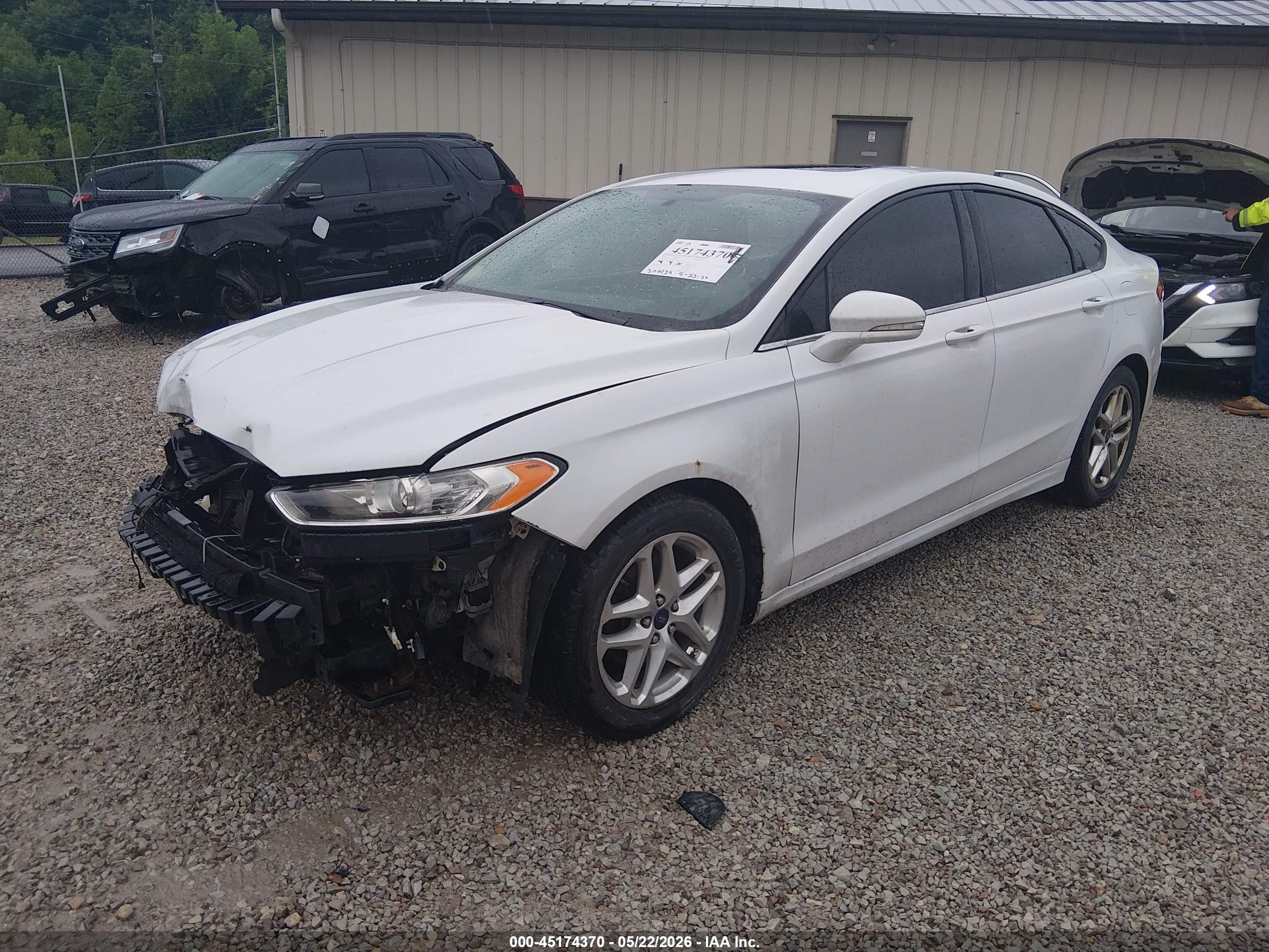 2013 Ford Fusion Se Белый vin: 3FA6P0H72DR242940