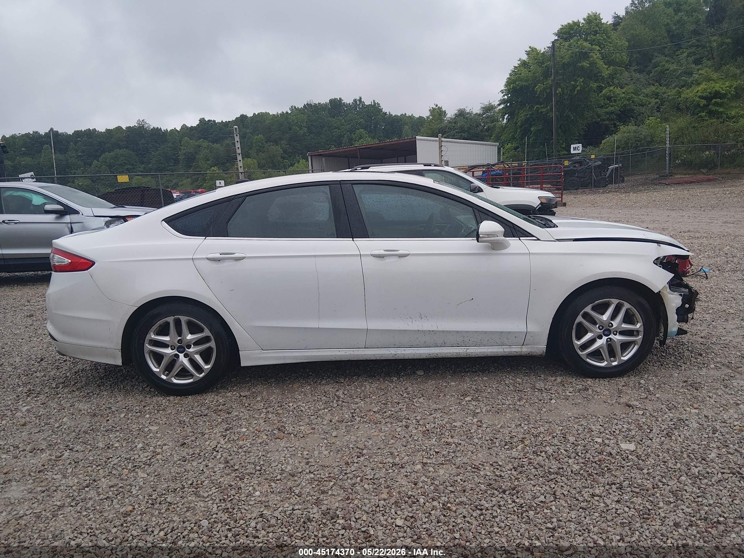 2013 Ford Fusion Se Белый vin: 3FA6P0H72DR242940