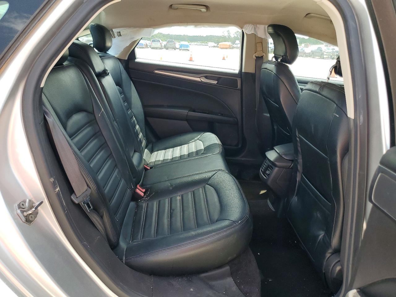 2013 Ford Fusion Se Серебряный vin: 3FA6P0H72DR290888