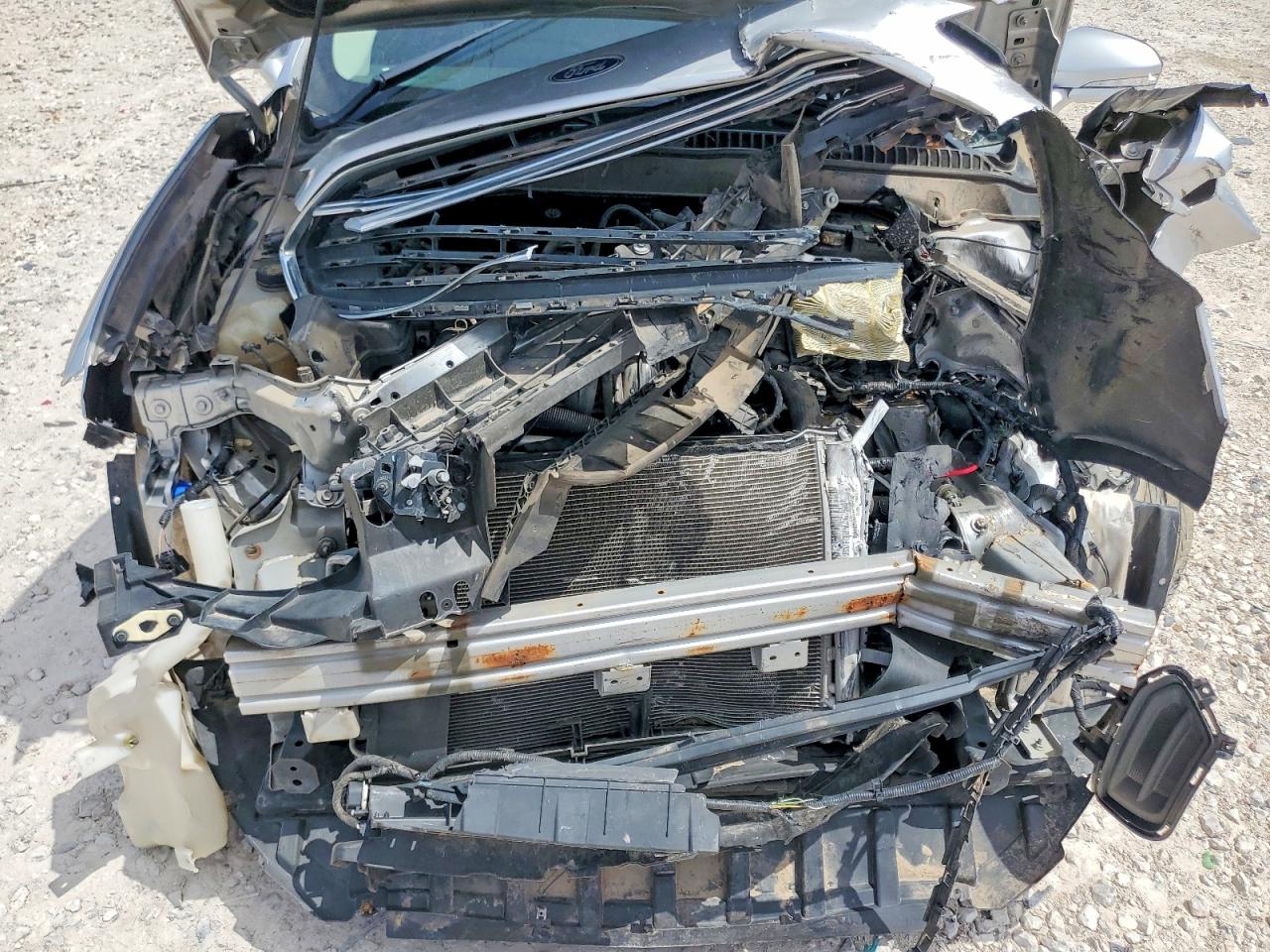 2013 Ford Fusion Se Серебряный vin: 3FA6P0H72DR290888