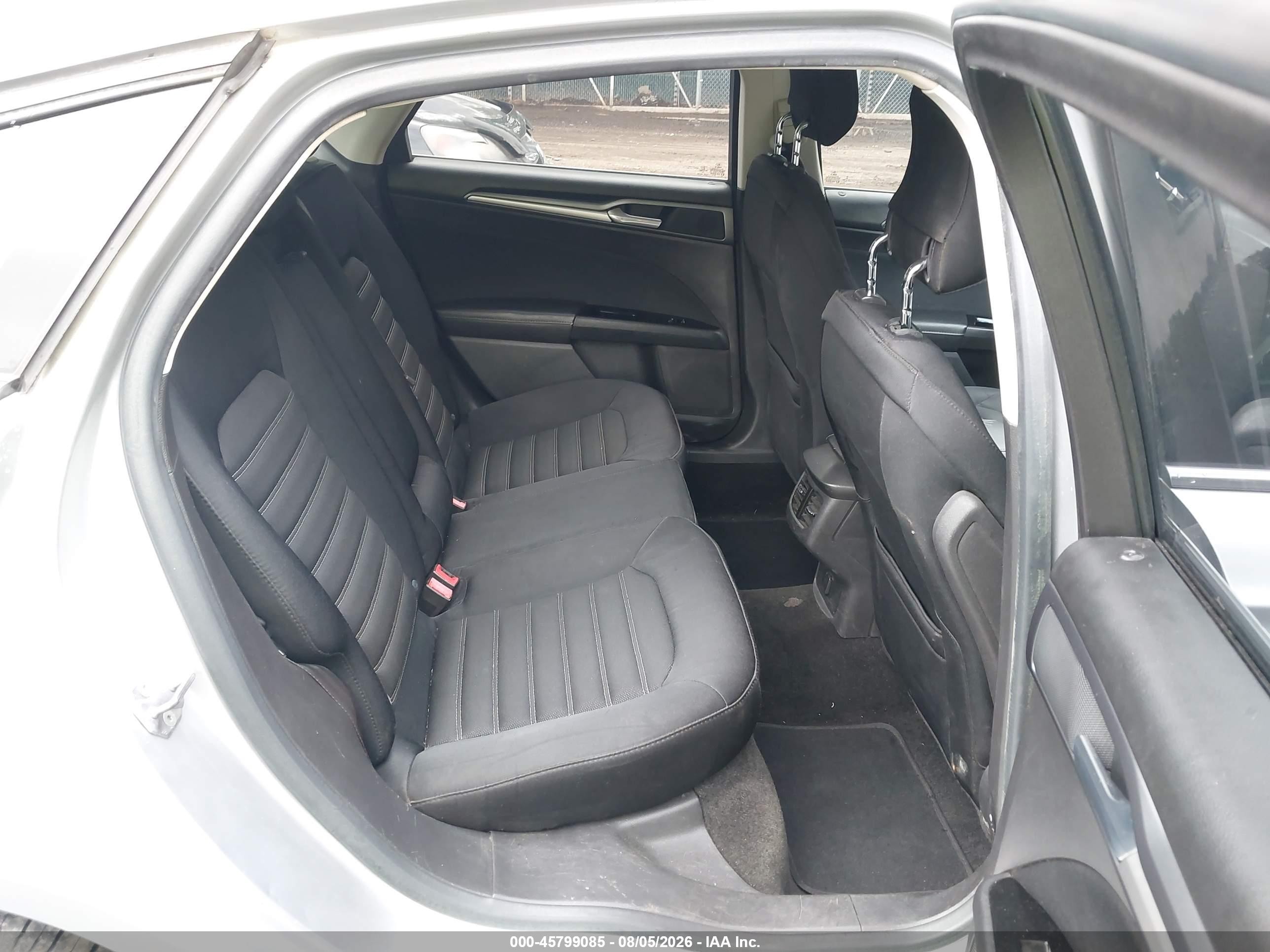 2014 Ford Fusion Se Silver vin: 3FA6P0H72ER203816