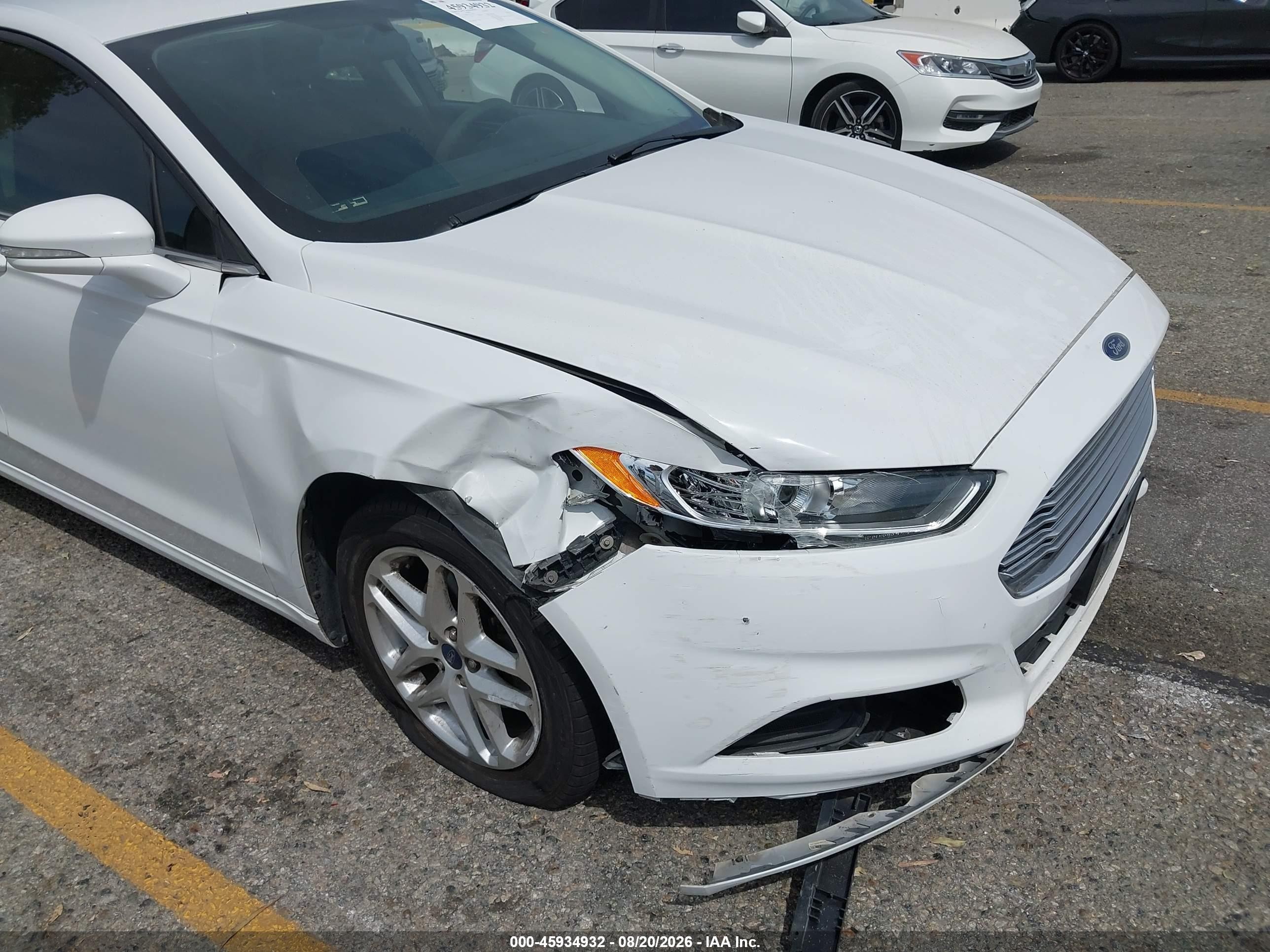 2014 Ford Fusion Se White vin: 3FA6P0H72ER220552