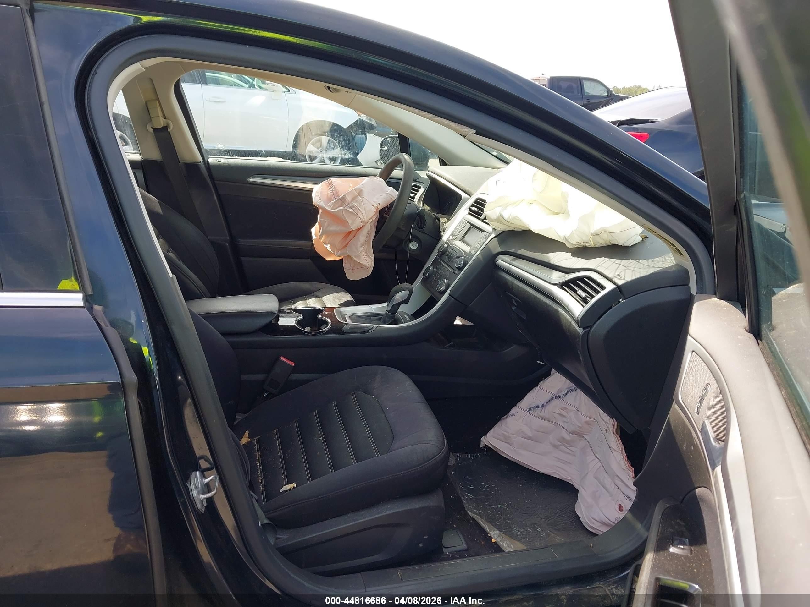 2014 Ford Fusion Se Серый vin: 3FA6P0H72ER251459