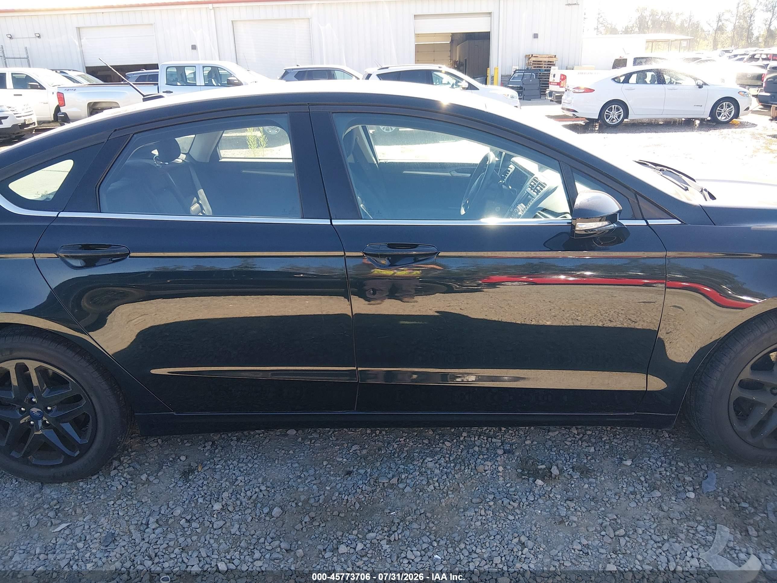 2014 Ford Fusion Se Черный vin: 3FA6P0H72ER366451