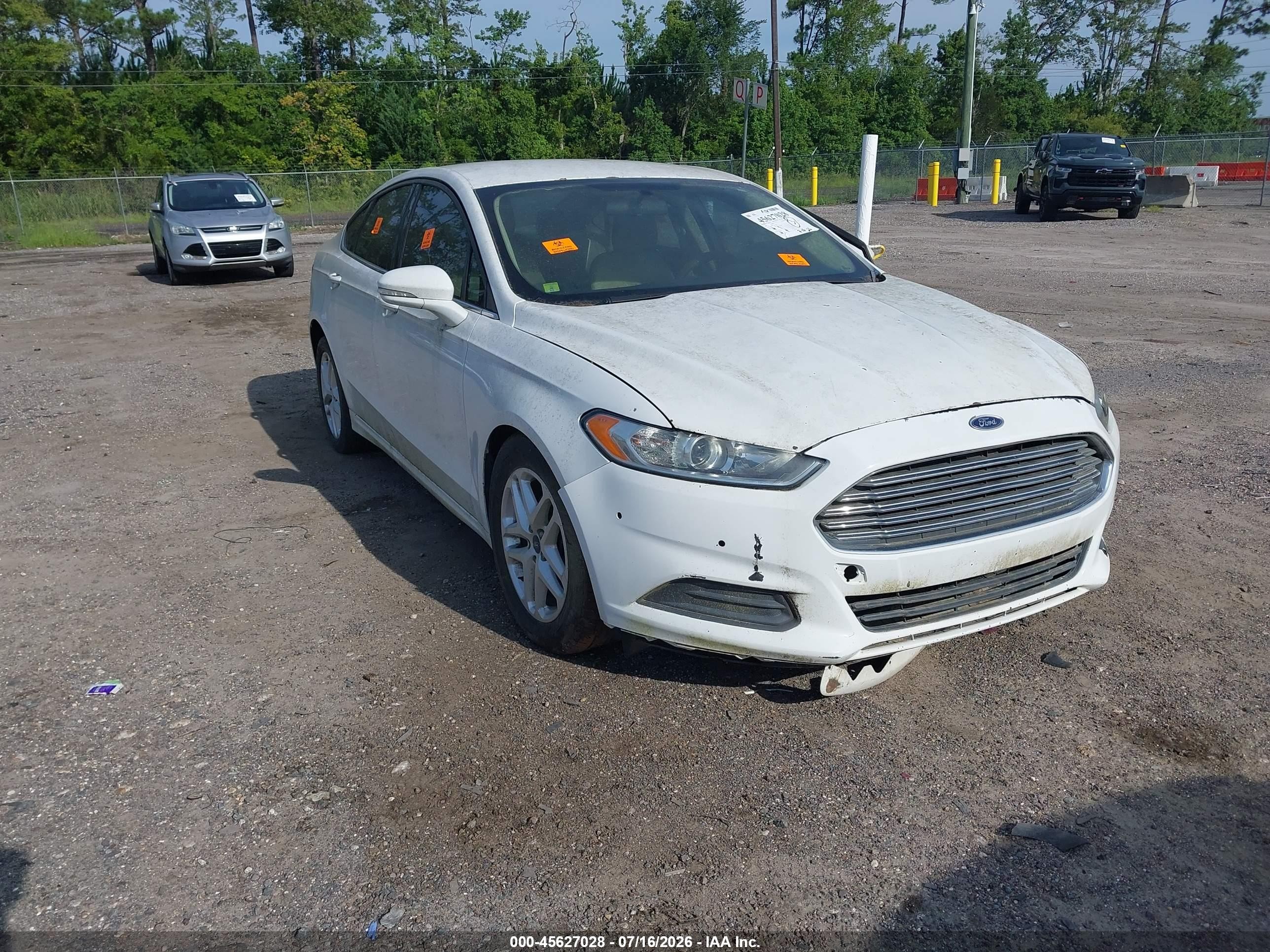 2015 Ford Fusion Se Белый vin: 3FA6P0H72FR153467