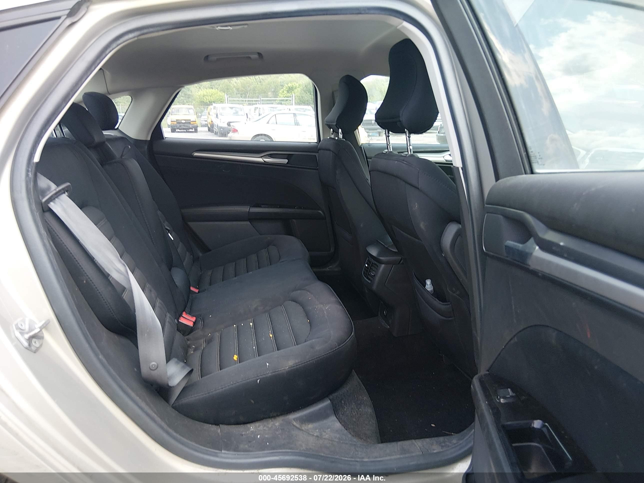 2015 Ford Fusion Se Gold vin: 3FA6P0H72FR166574