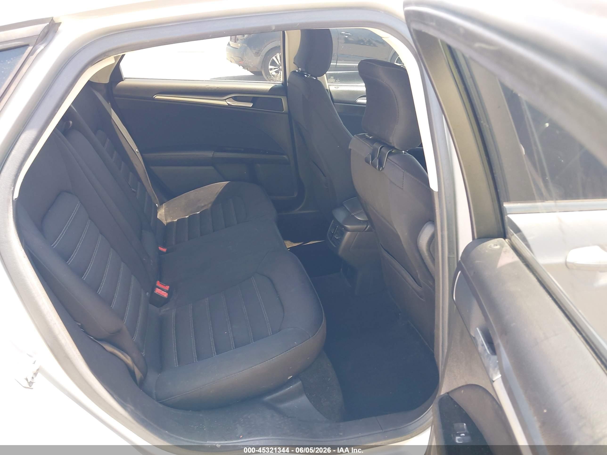 2015 Ford Fusion Se Silver vin: 3FA6P0H72FR183438