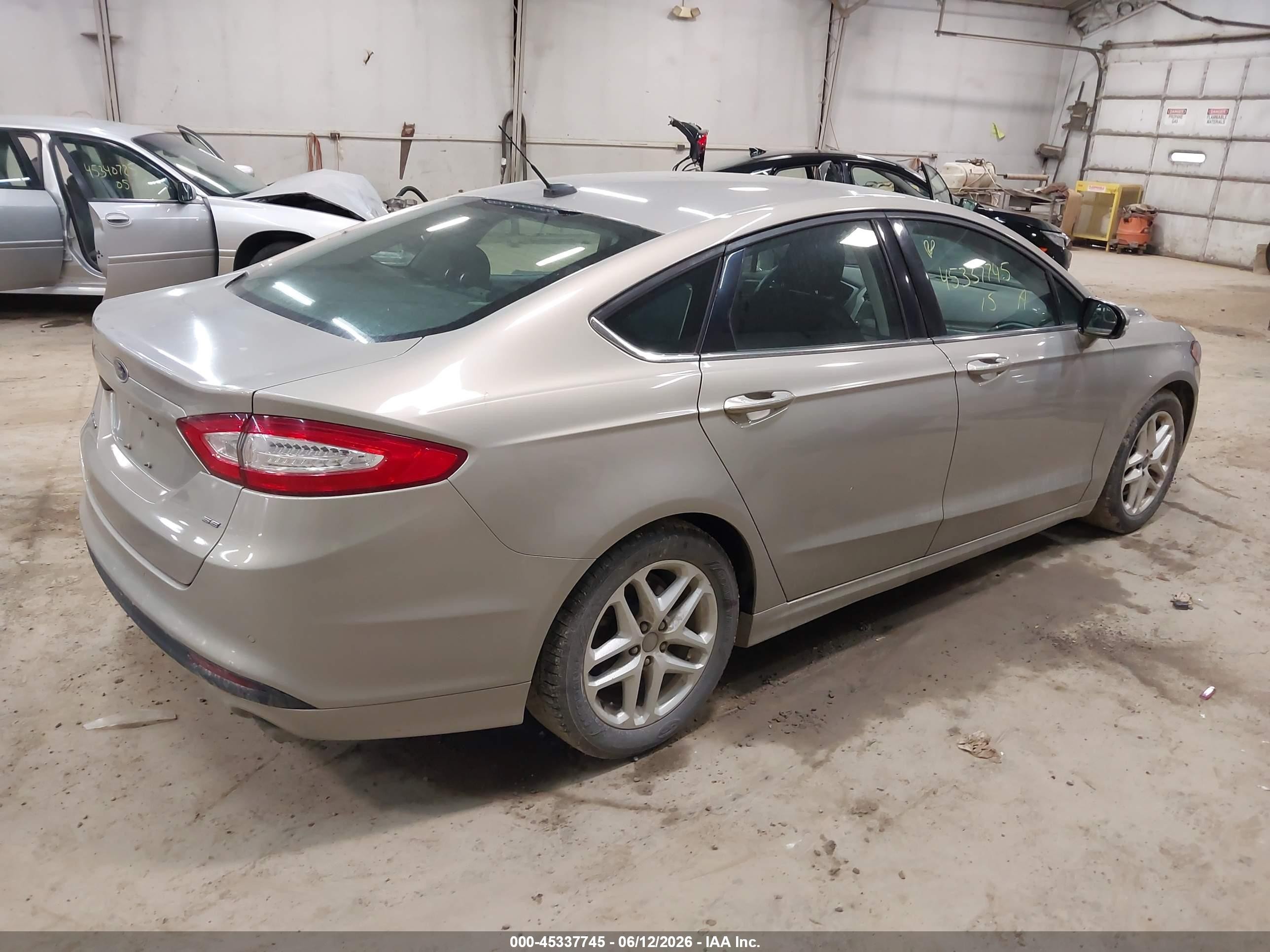 2015 Ford Fusion Se Gold vin: 3FA6P0H72FR204708
