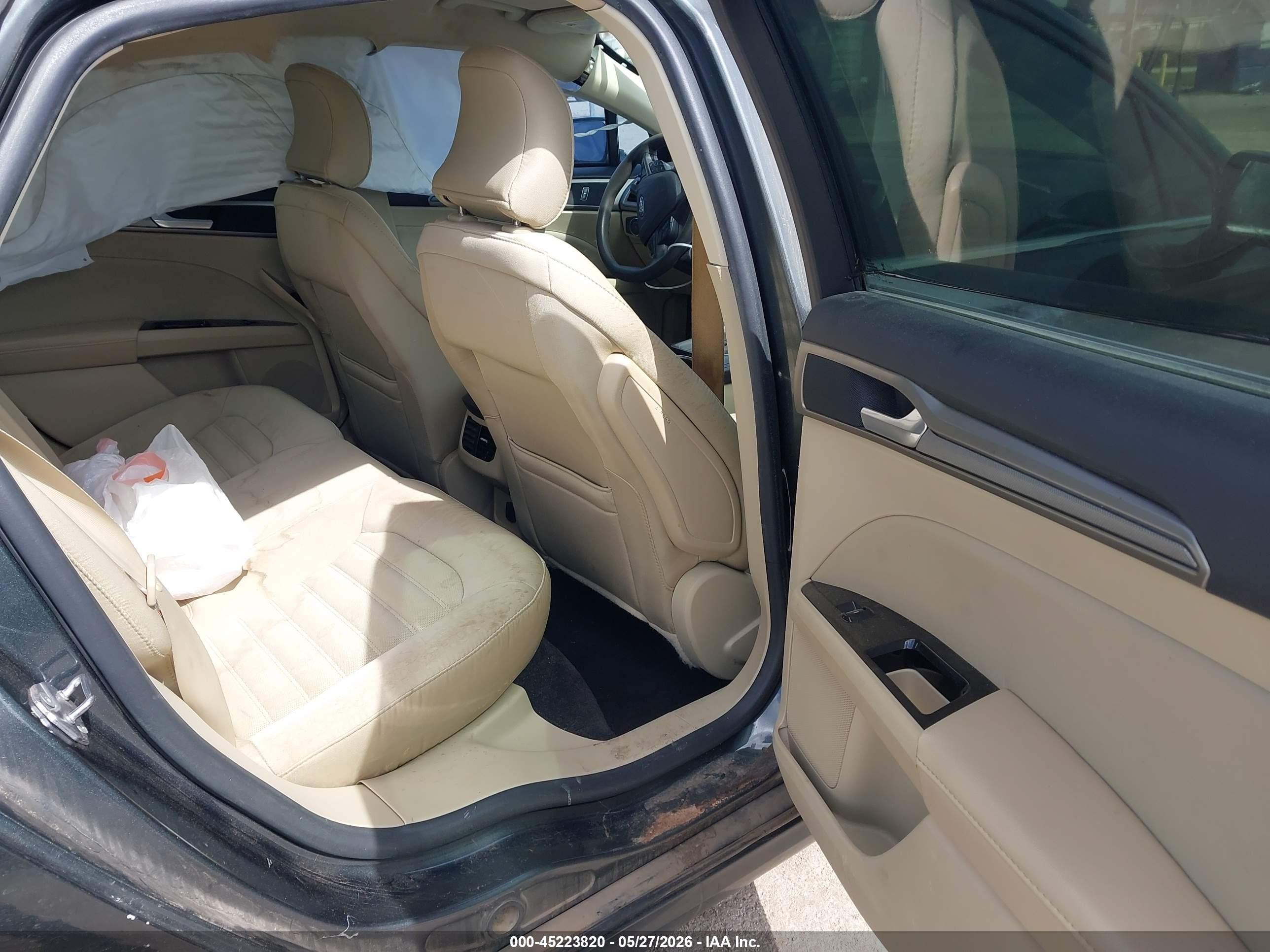 2015 Ford Fusion Se Черный vin: 3FA6P0H72FR263712