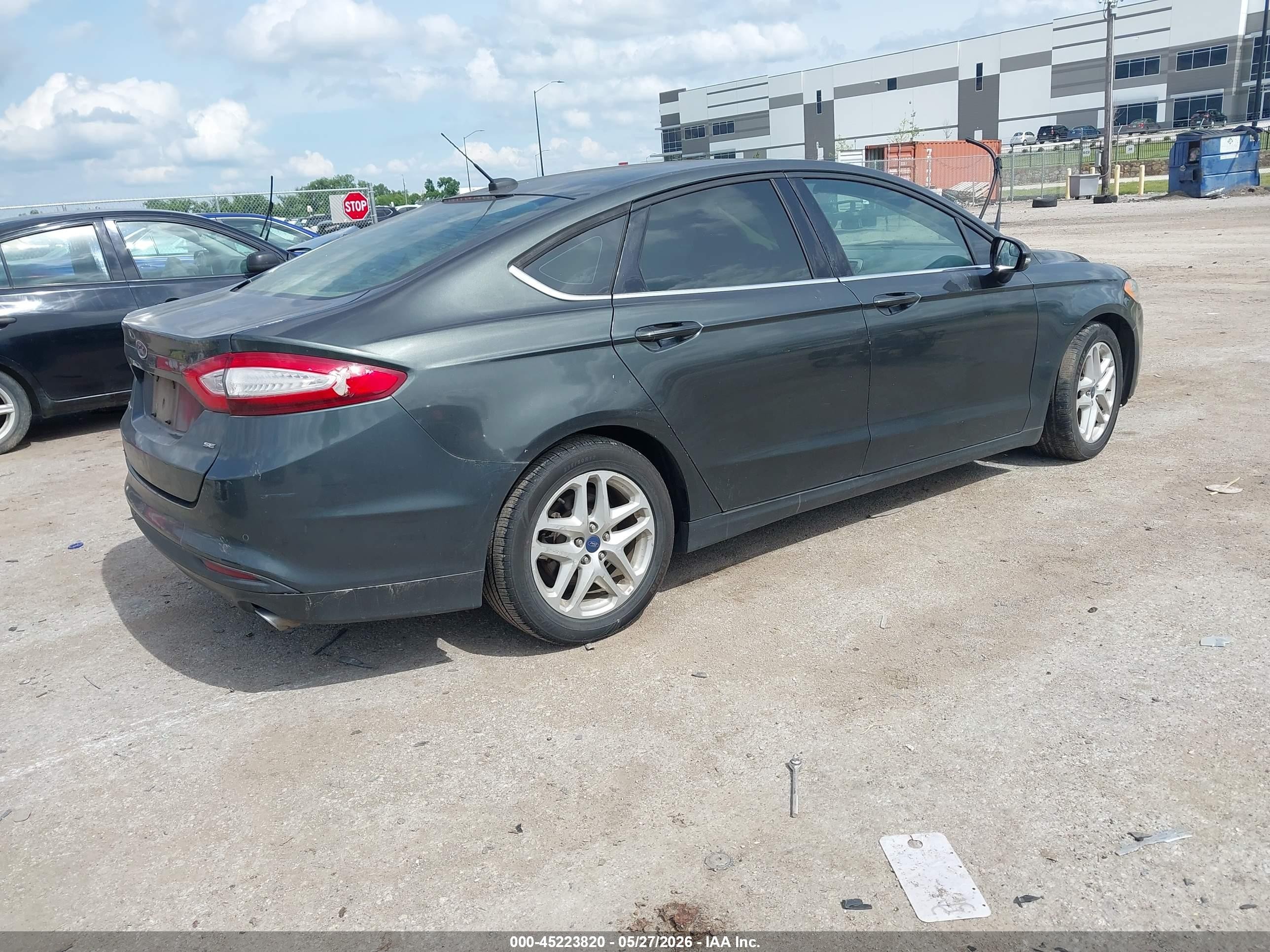 2015 Ford Fusion Se Черный vin: 3FA6P0H72FR263712